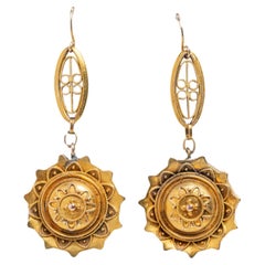Boucles d'oreilles Antique Victorian Etruscan Revival en or 14ct