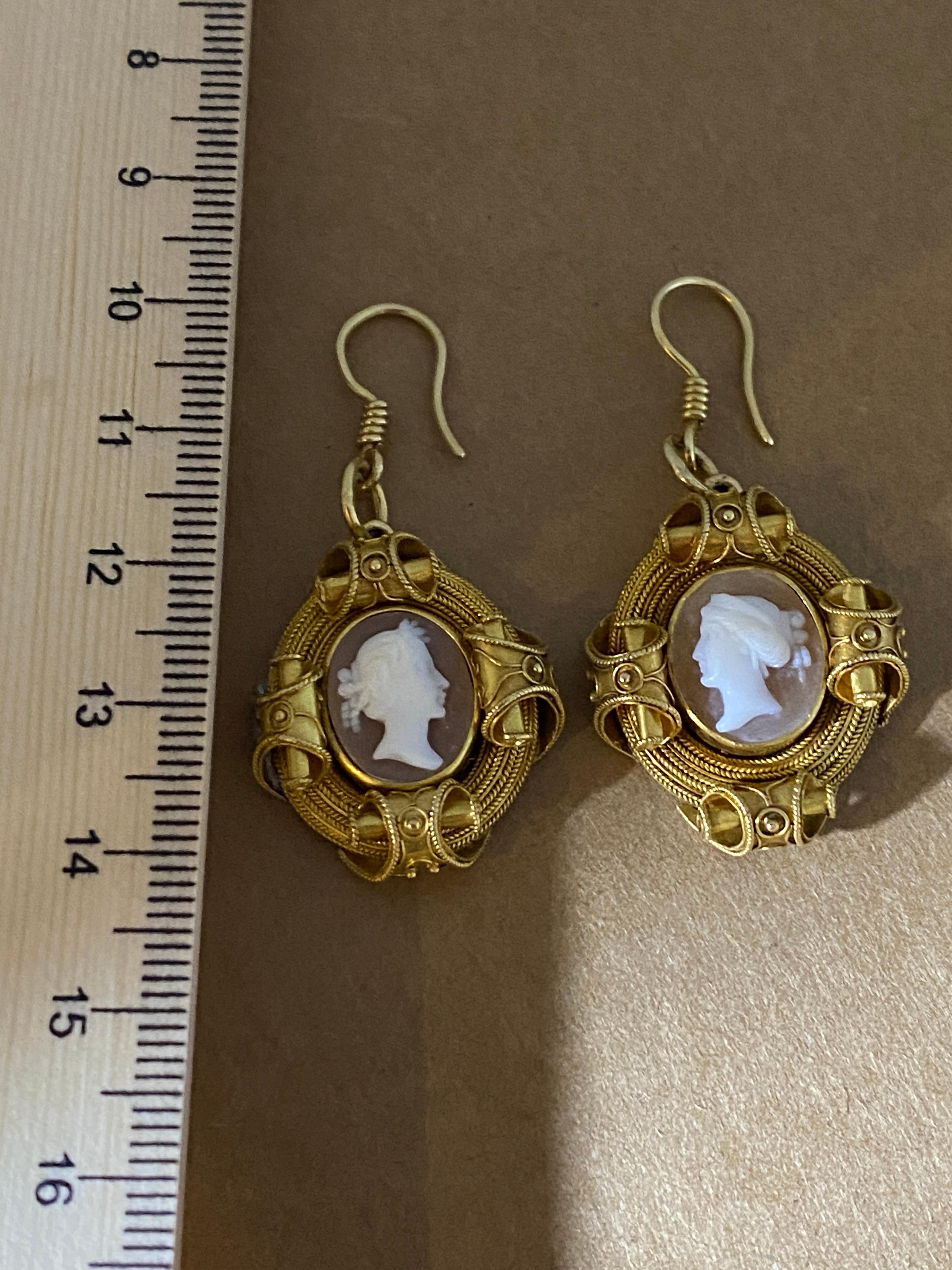 Antique Victorian Etruscan Revival 18K Yellow Gold & Shell Cameo Dangle Earrings For Sale 3