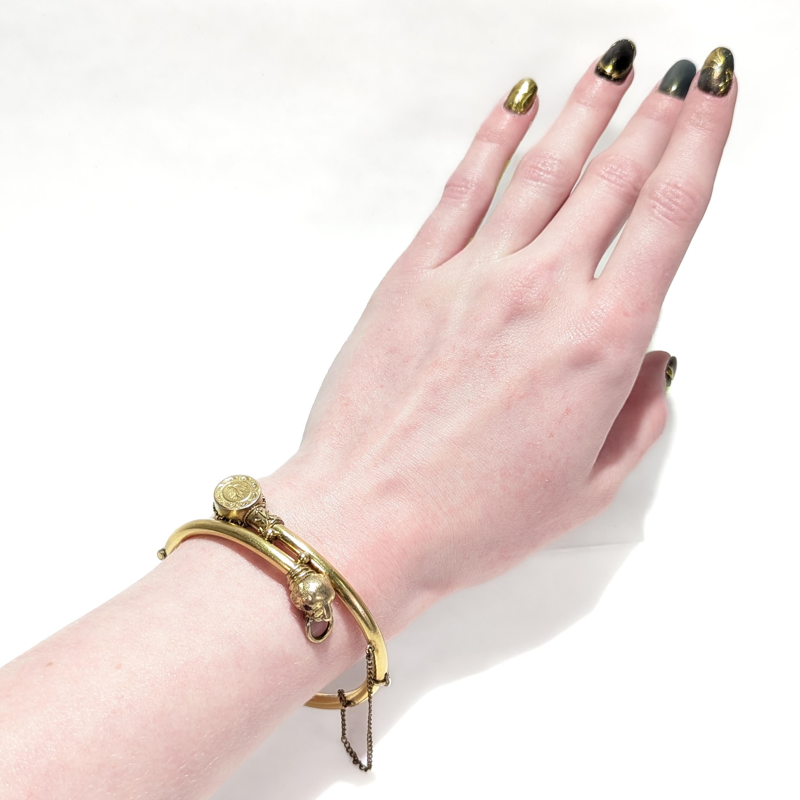 Antique Victorian / Revive Etruscan Bracelet Bypass en or fourré en vente 7