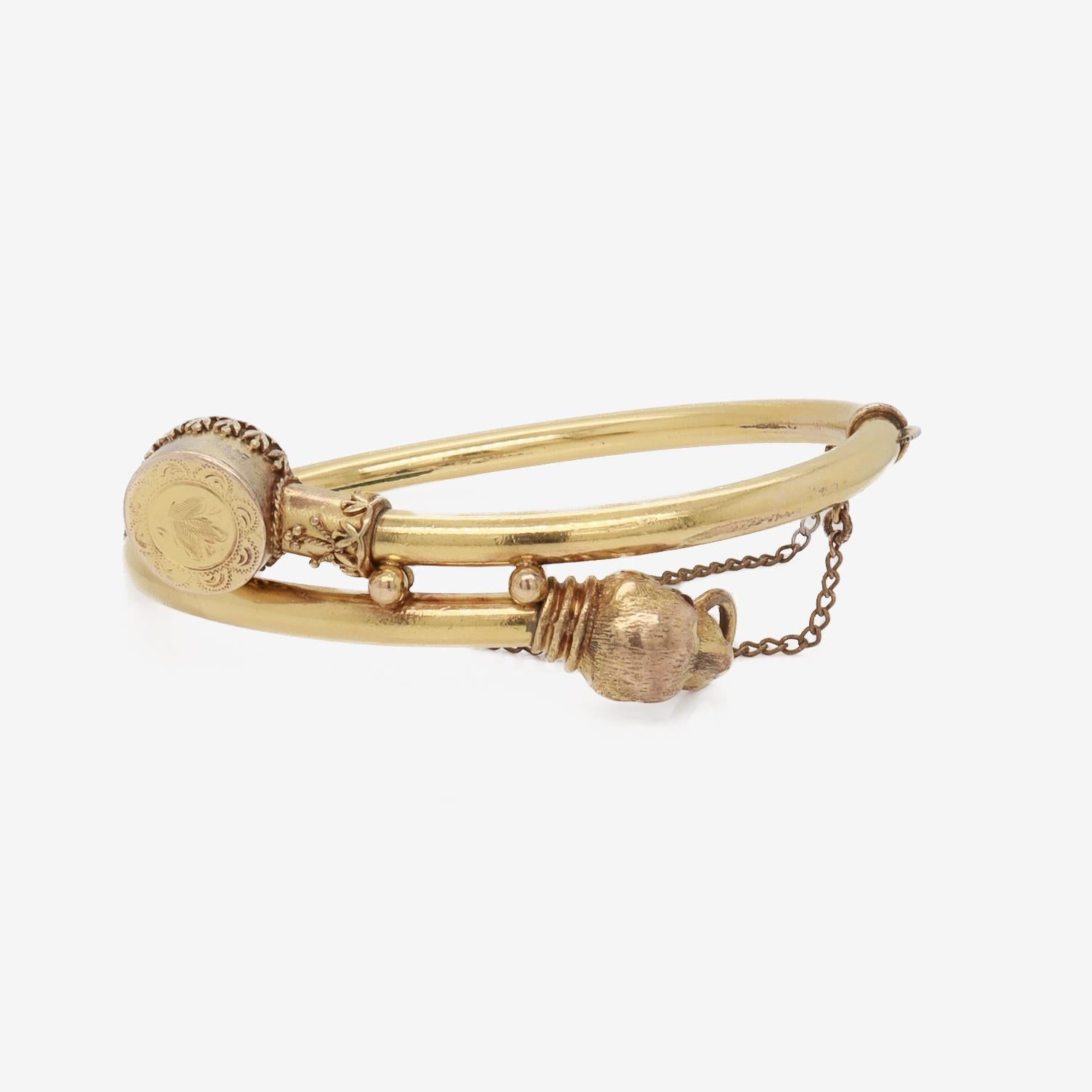 Antique Victorian / Revive Etruscan Bracelet Bypass en or fourré en vente 4
