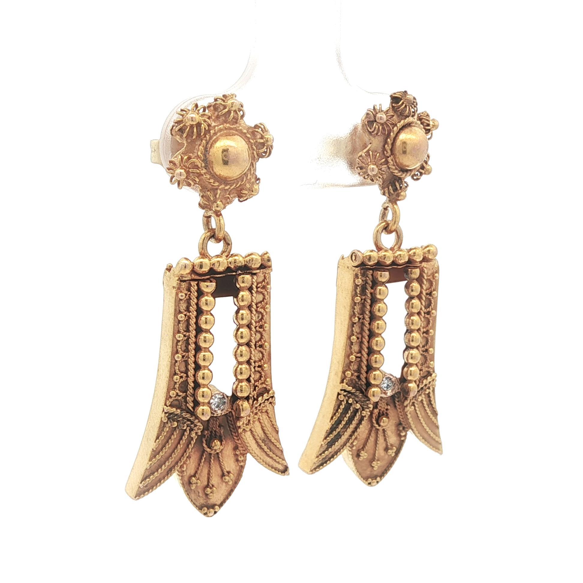 --Stone(s):--
(1) Natural Genuine Diamonds - Single Cut - Burnish Set - Nice Brilliant White Diamonds - 0.02ctw (approx.)

Material: 14k Yellow Gold
Weight: 4.8 Grams
Backing: Posts w/ Butterfly Closures (Pierced ears are required.)
Overall Width: