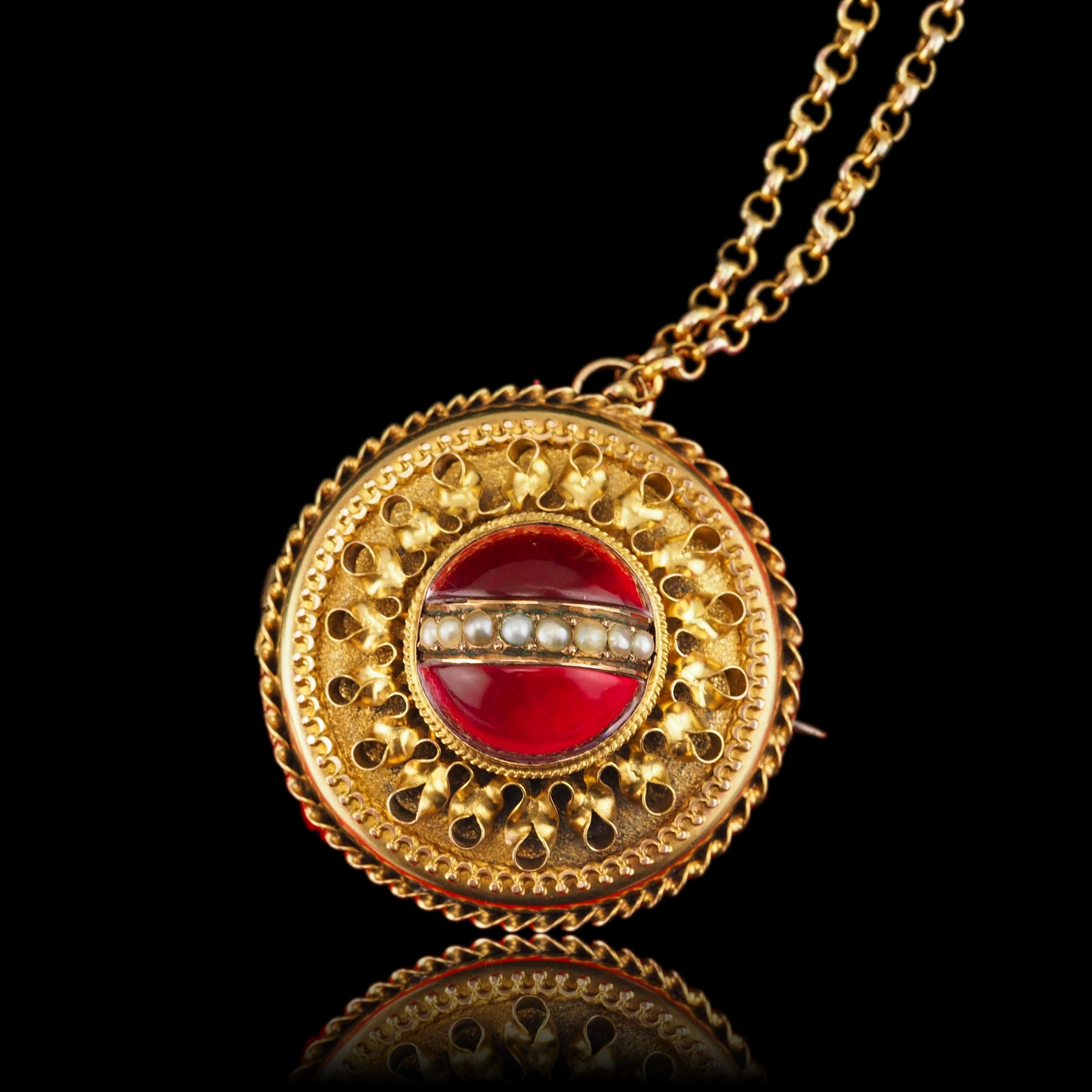 Antique Victorian Etruscan Style Necklace 15K Gold Rock Crystal Pendant c.1870 In Good Condition For Sale In London, GB