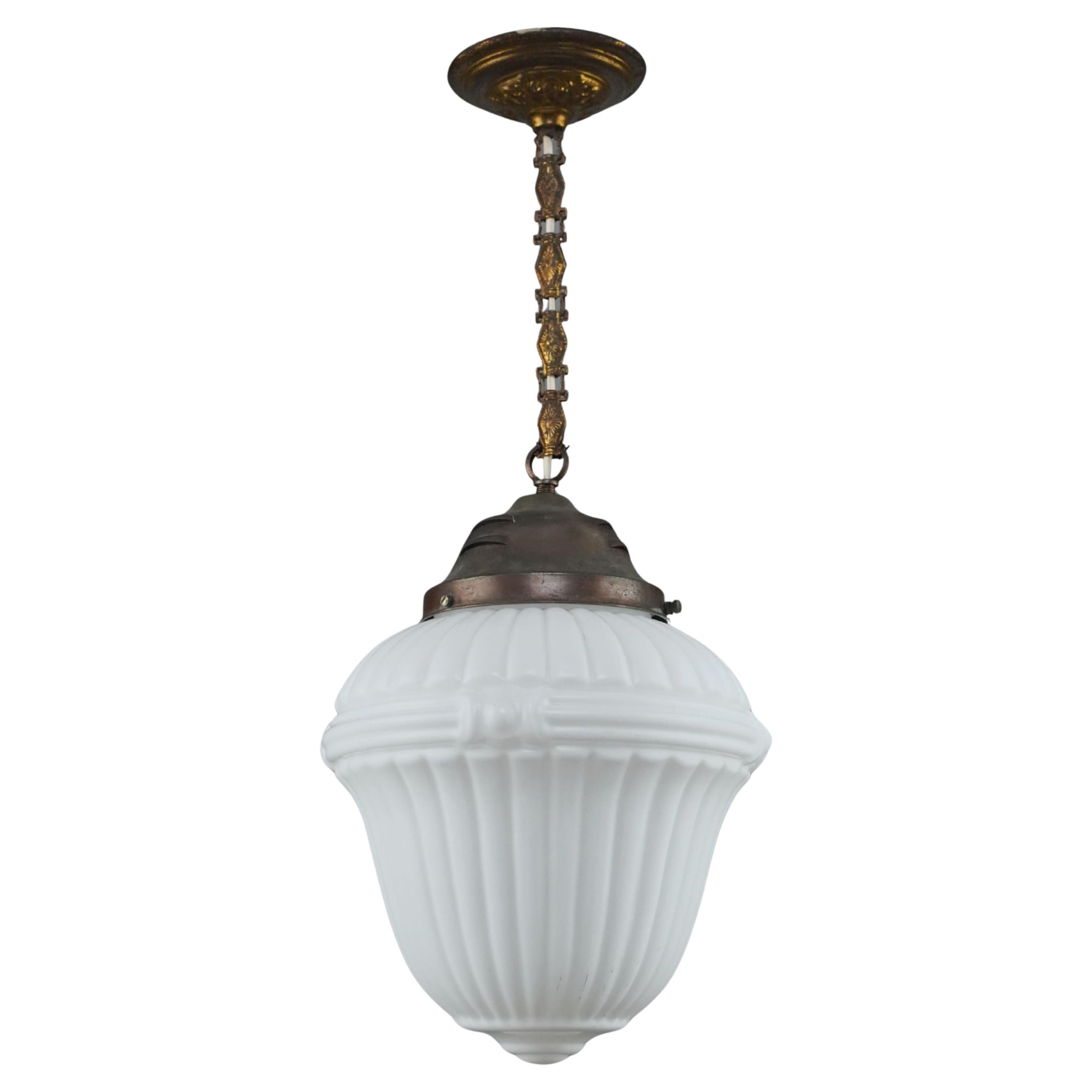 Lampe pendante en laiton, verre au lait, ancienne, victorienne et européenne