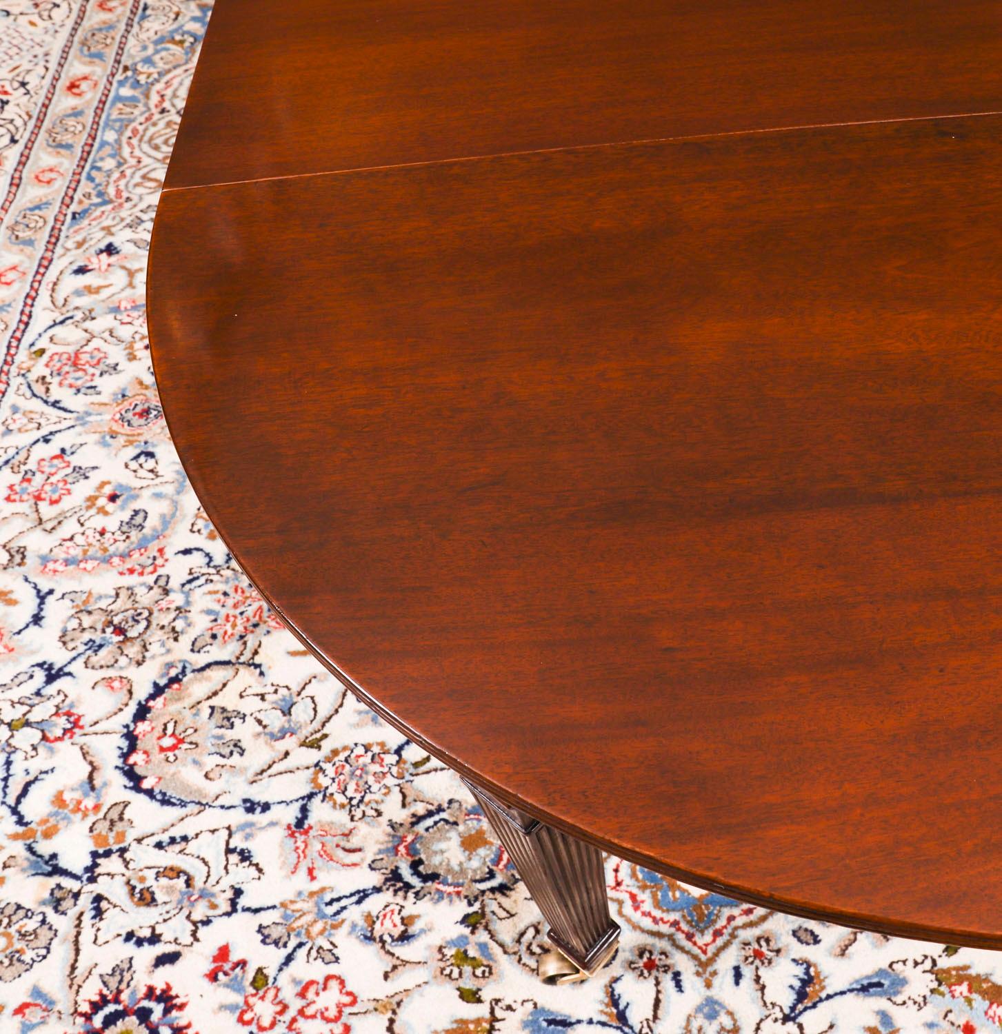 Ancienne table à manger victorienne à rallonge 19ème siècle et 8 chaises Swagback en vente 3