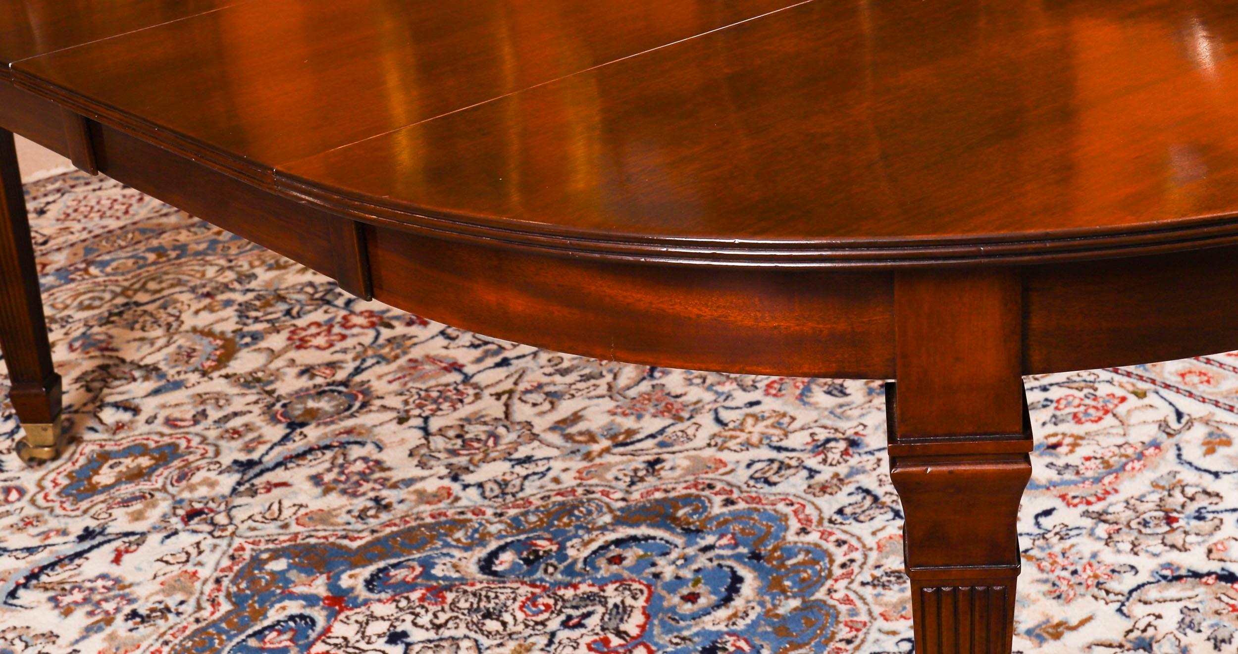 Ancienne table à manger victorienne à rallonge 19ème siècle et 8 chaises Swagback en vente 6