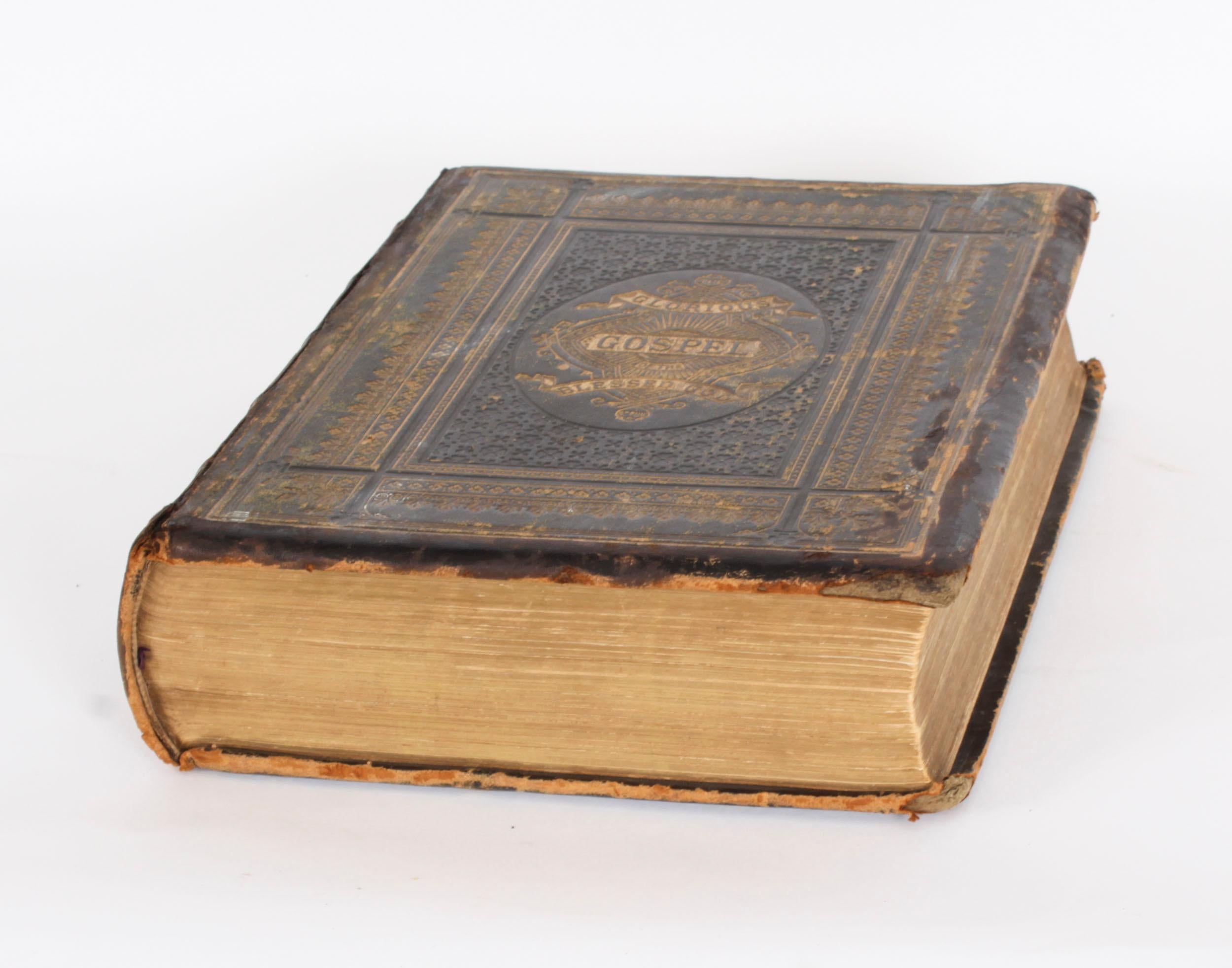 Antique Bible de famille victorienne reliée en cuir vers 1850 13