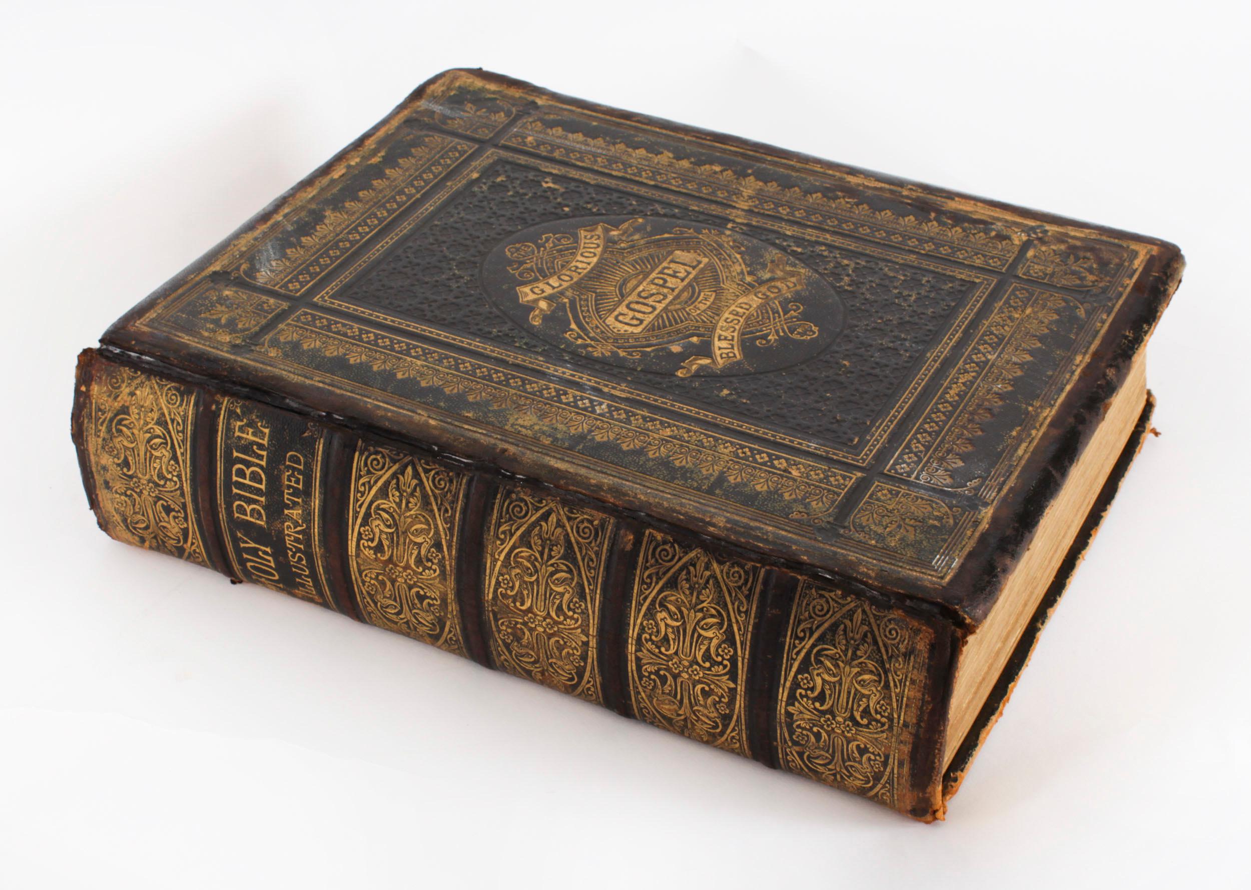 Milieu du XIXe siècle Antique Bible de famille victorienne reliée en cuir vers 1850
