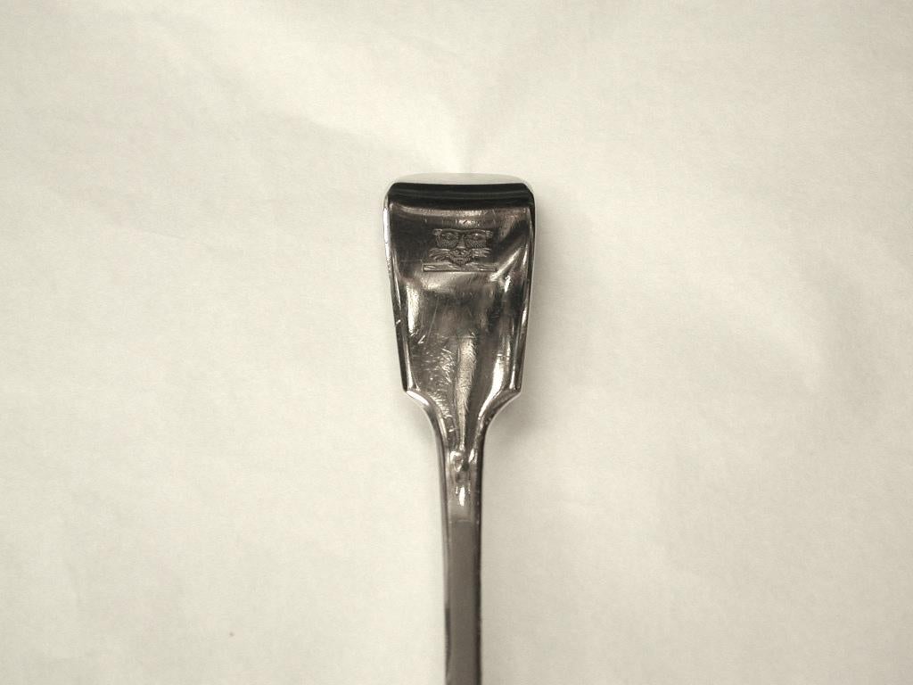 Antique Victorian Fiddle Pattern Silver Straining Spoon, William Eaton, 1843 For Sale 2
