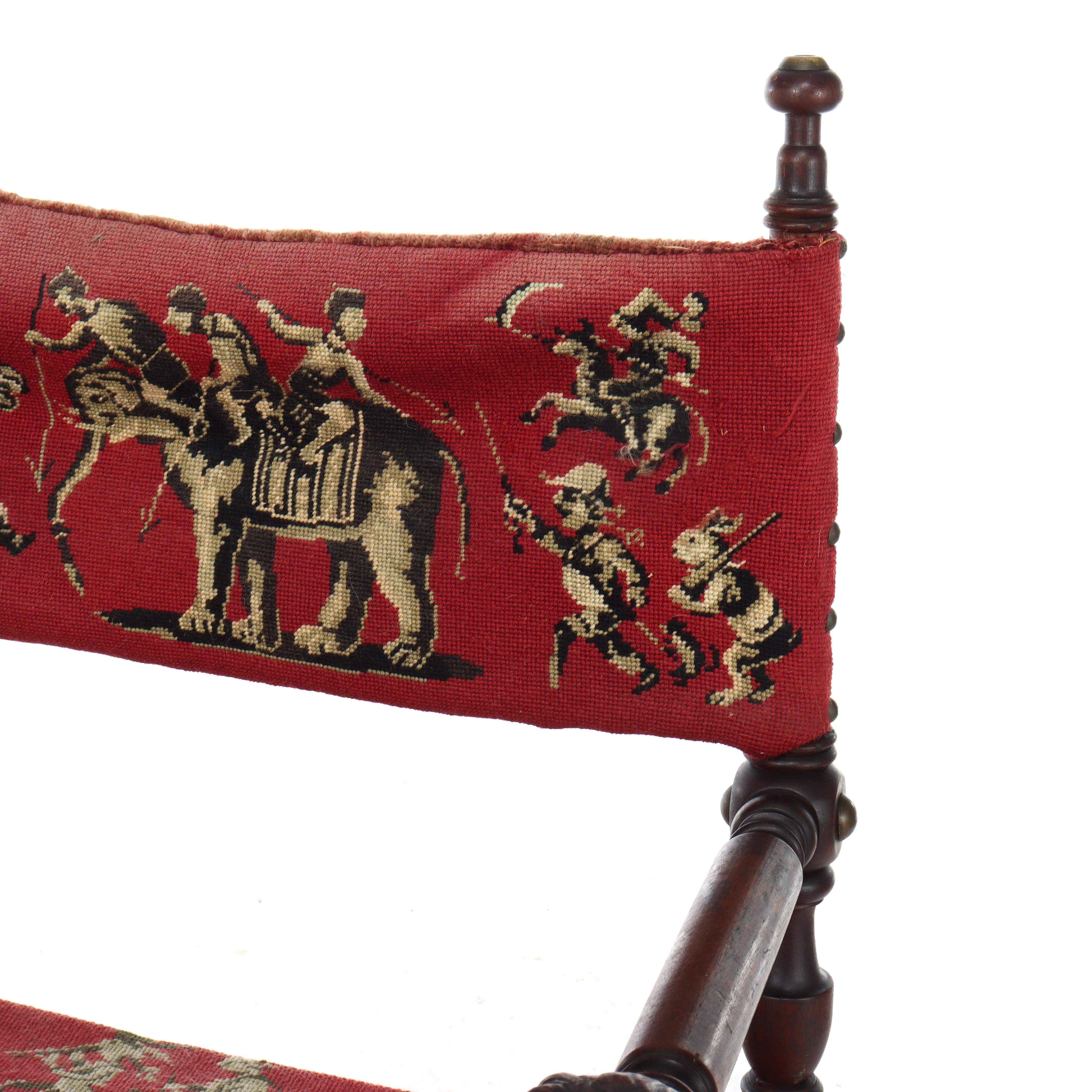 Noyer Antique Victorian Figural Carved Walnut Folding Chair With Circus Theme en vente