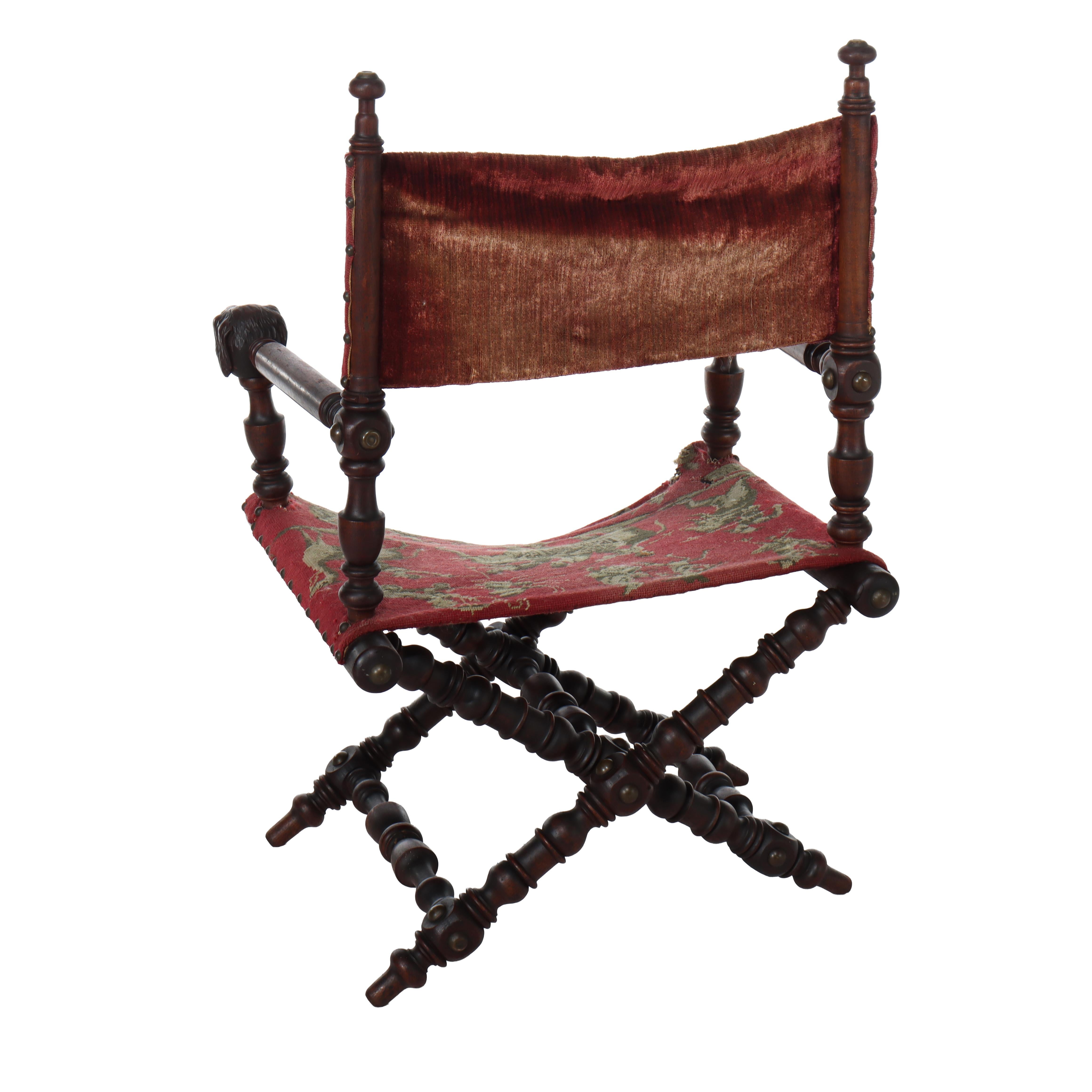 Antique Victorian Figural Carved Walnut Folding Chair With Circus Theme en vente 4