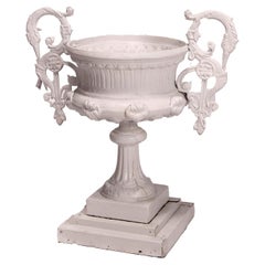 Ancienne urne de jardin victorienne figurative en fonte à double poignée, 19ème siècle