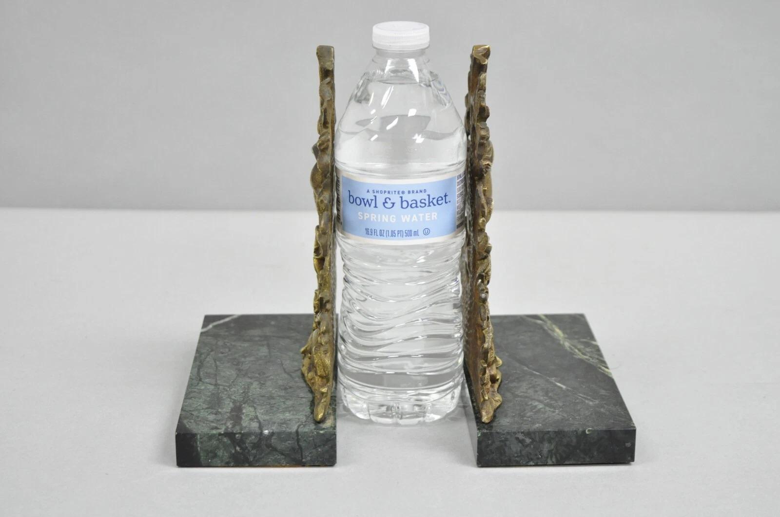 Antiguo Victoriano Figural Ardillas Bronce Mármol Verde Sujetalibros - un Par Desconocido en venta