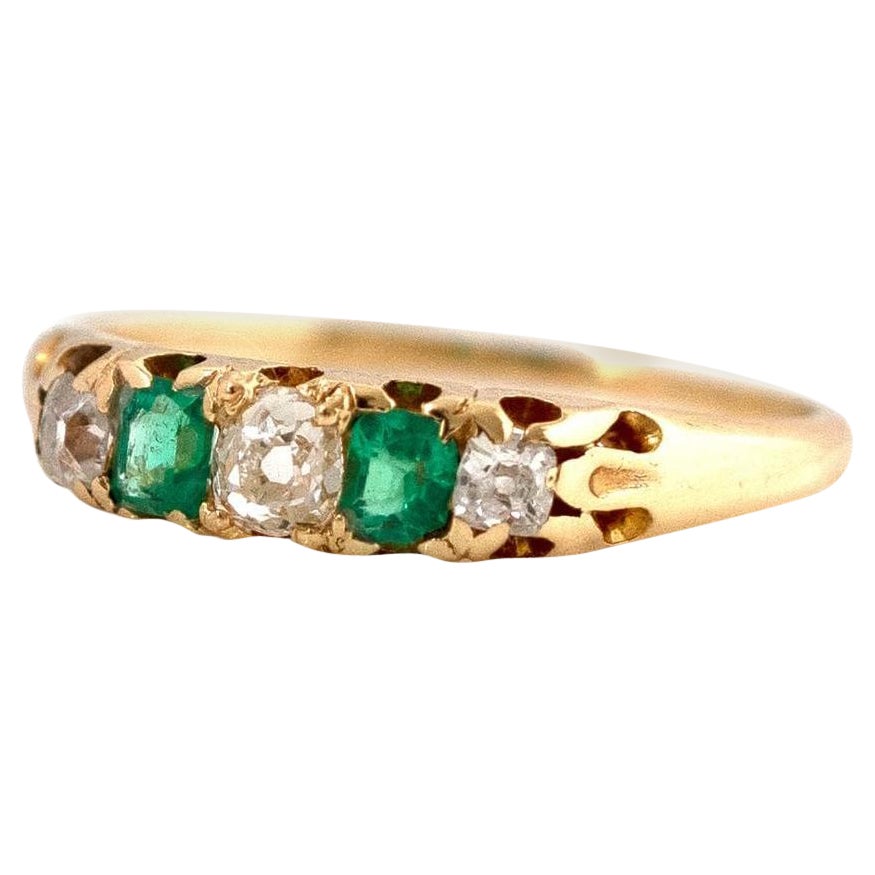 Antique Victorian Five Stone Emerald Diamond 18 Carat Gold Ring