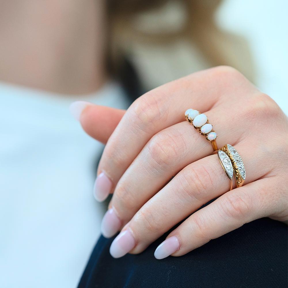 Antique Victorian Five-Stone Opal Ring 18ct Gold Ring For Sale 4