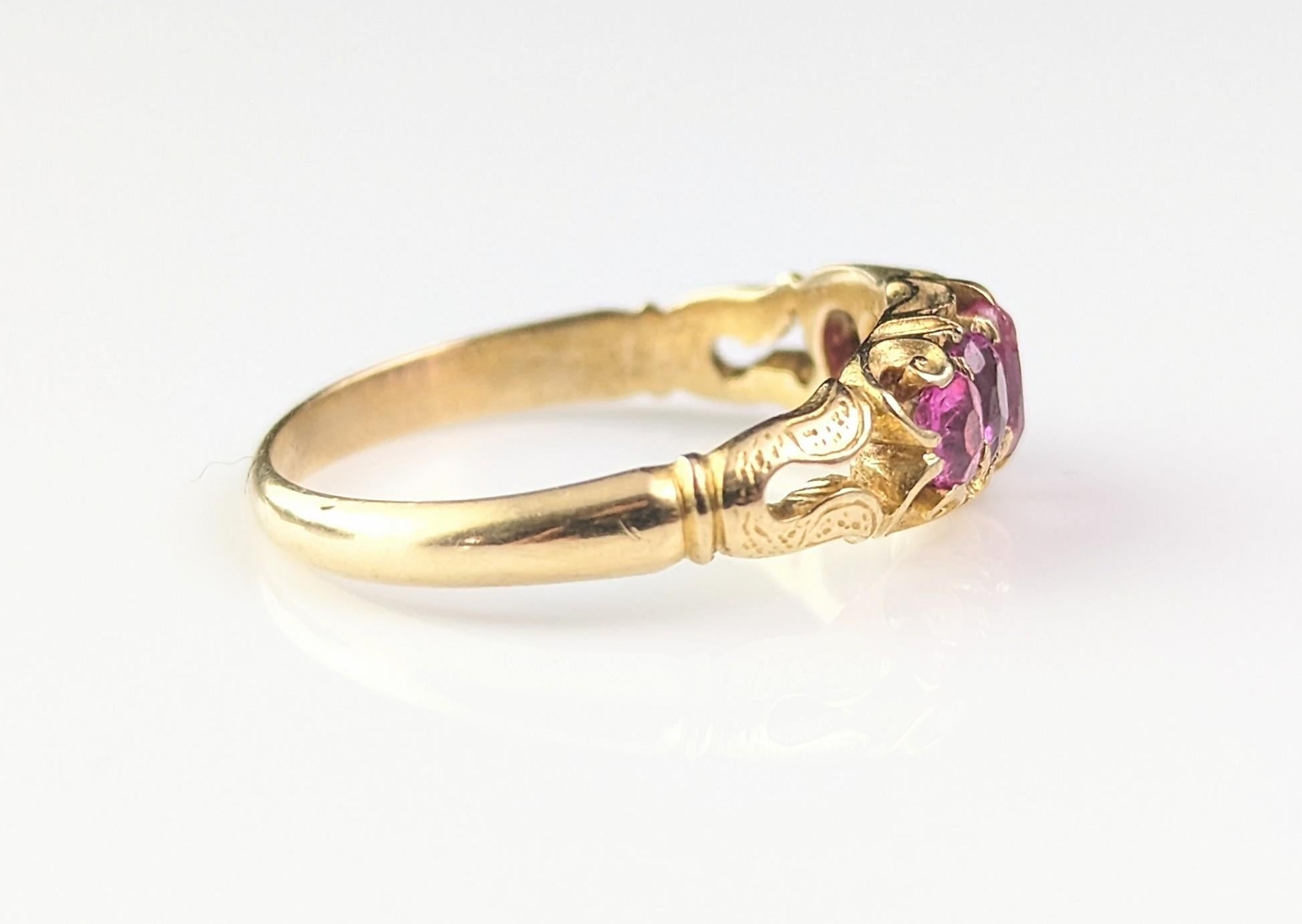 Antique Victorian five stone ruby ring, 18k yellow gold  3
