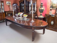 Antique Victorian Flame Mahogany Dining Table, 19th Century
