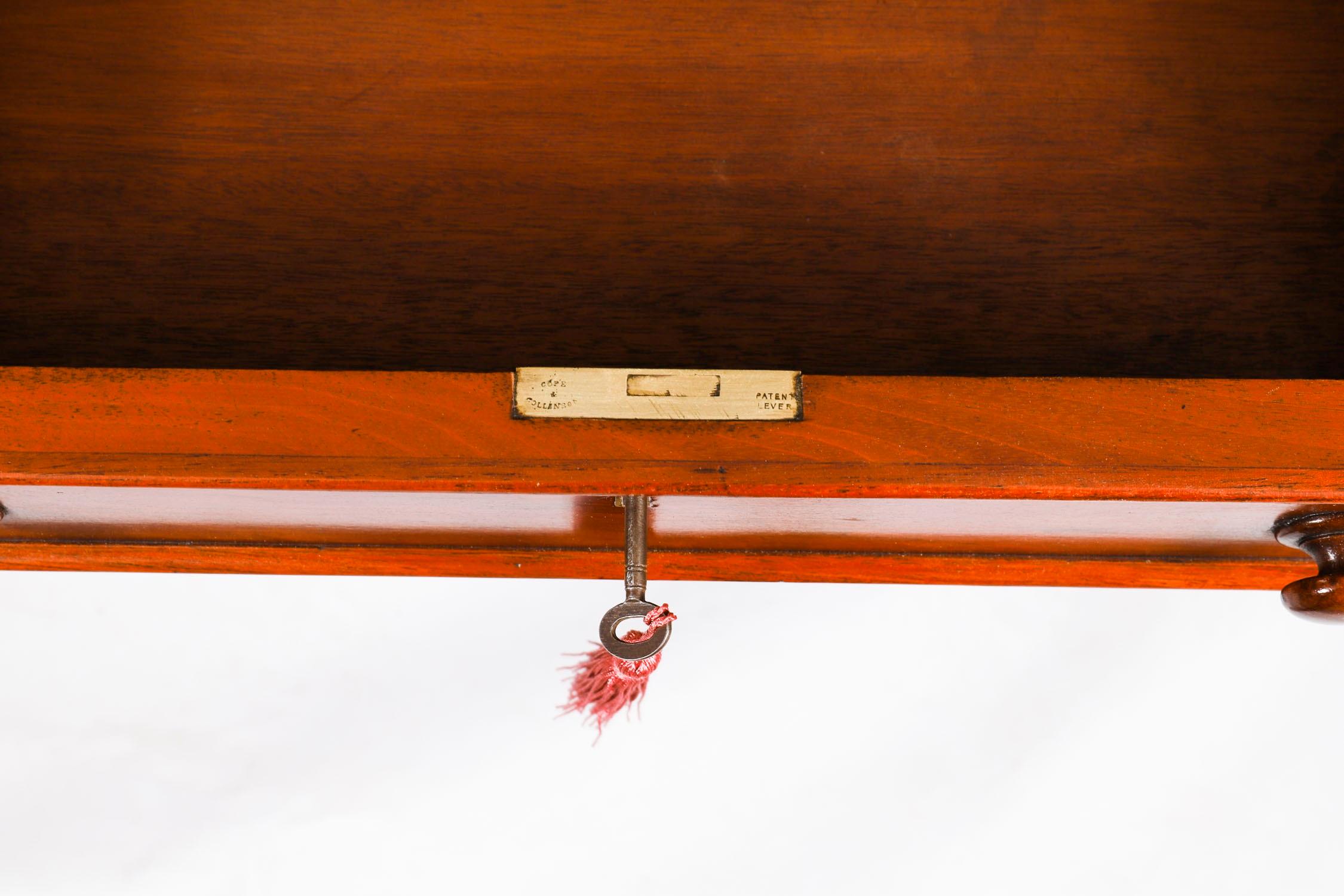 Antike viktorianische Flamme Mahagoni Partner Pedestal Schreibtisch 19. C 139x107cm (Mittleres 19. Jahrhundert) im Angebot