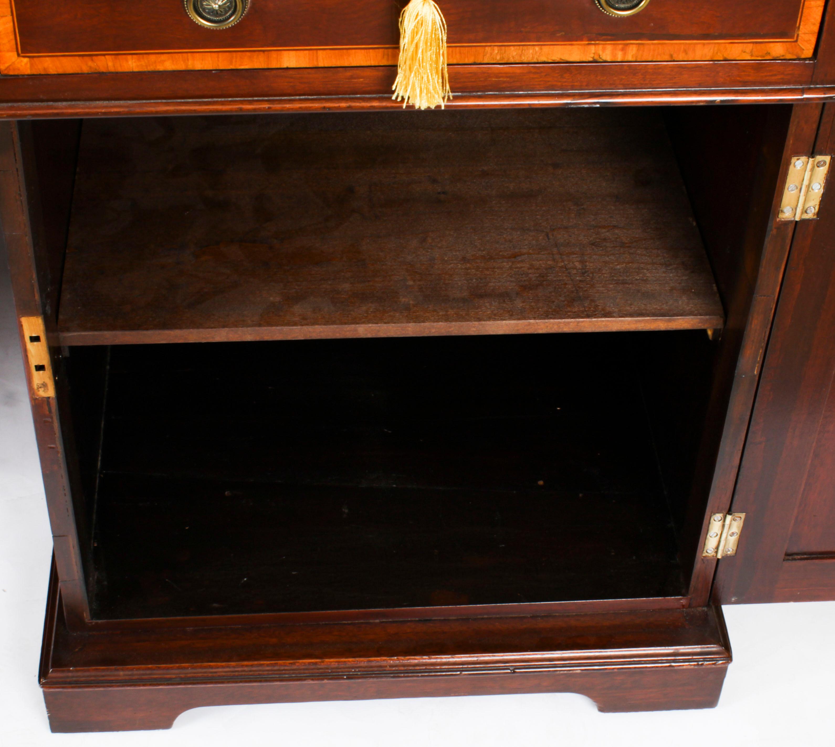 Antique Victorian Flame Mahogany Partners Pedestal Desk 19th Century For Sale 4