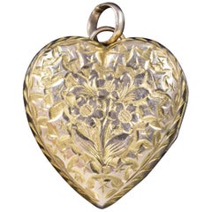 Antique Victorian Floral Heart Locket 9 Carat Gold Back and Front, circa 1900