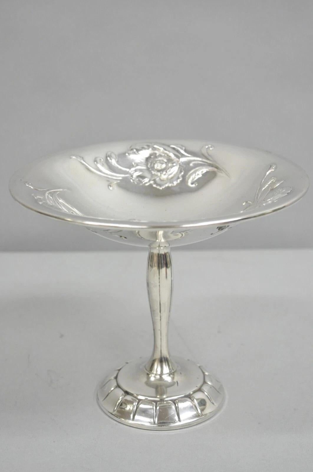 Antike viktorianische versilberte Kompottschale mit Fuß aus WMA Rogers mit Blumenrepousse, WMA im Angebot 4