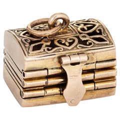 Pendentif médaillon pliant victorien ancien en or 14 carats avec 4 photos
