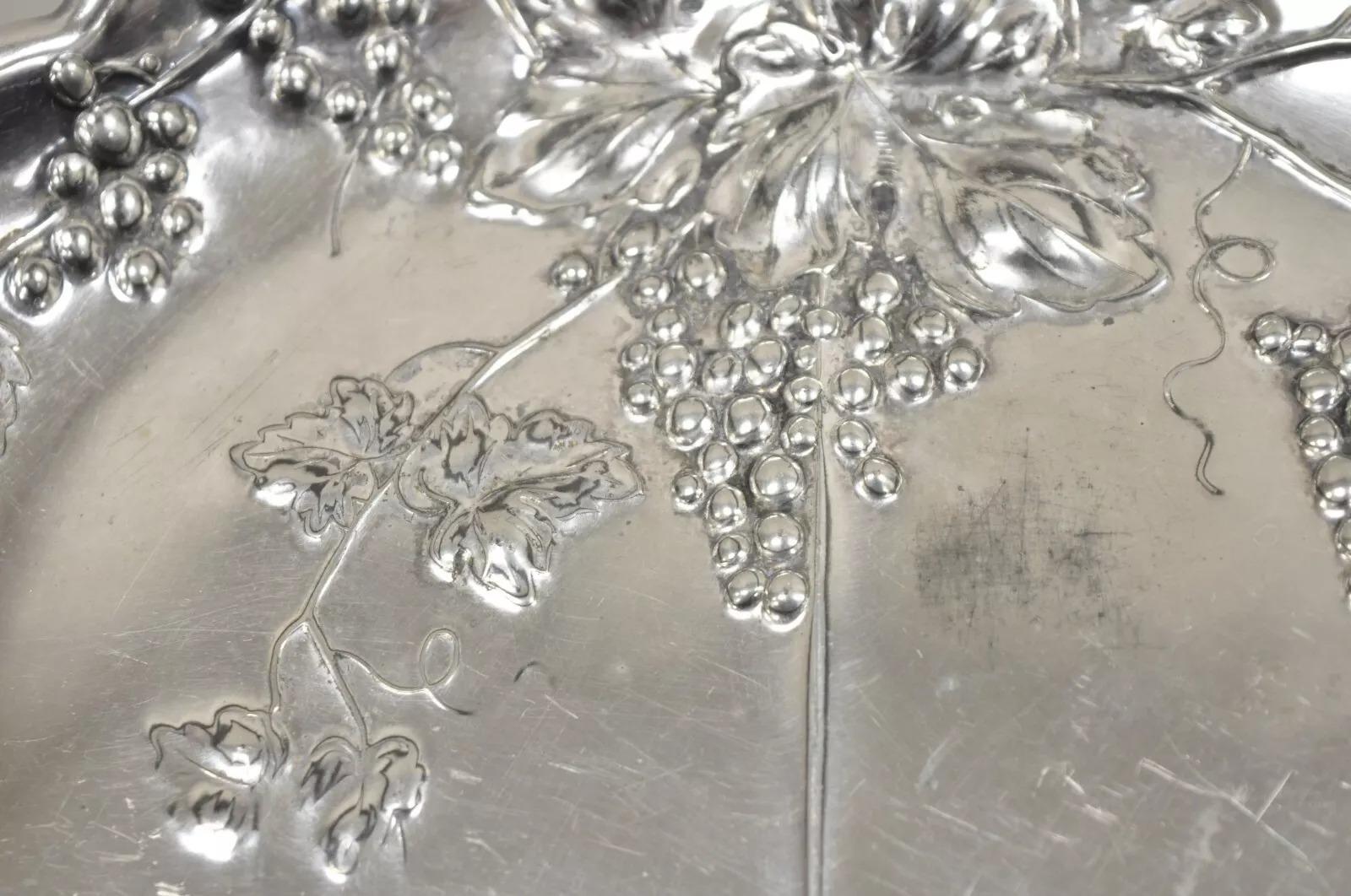 Recogemigas antiguo victoriano Forbes Silver Co Grapevine plateado siglo XX en venta