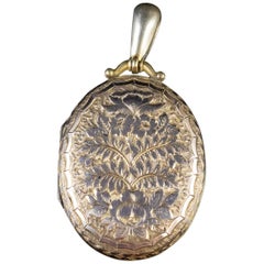 Antique Victorian Forget Me Not Locket 18ct Yellow Gold Circa 1900