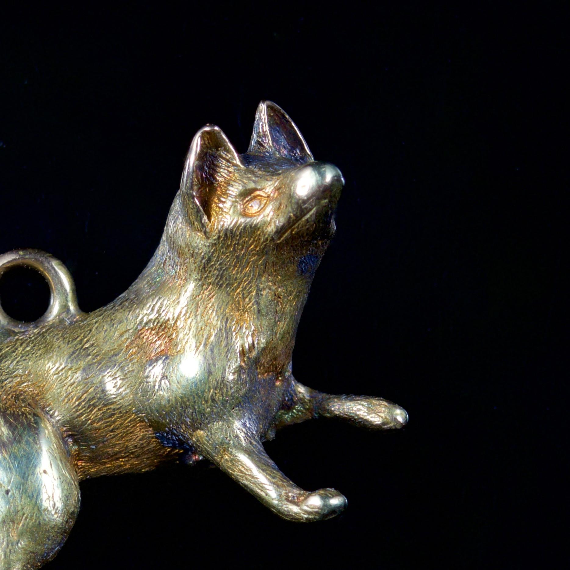 Antique Victorian Fox Pendant Charm 15 Carat Gold, circa 1880 In Excellent Condition In Lancaster, Lancashire