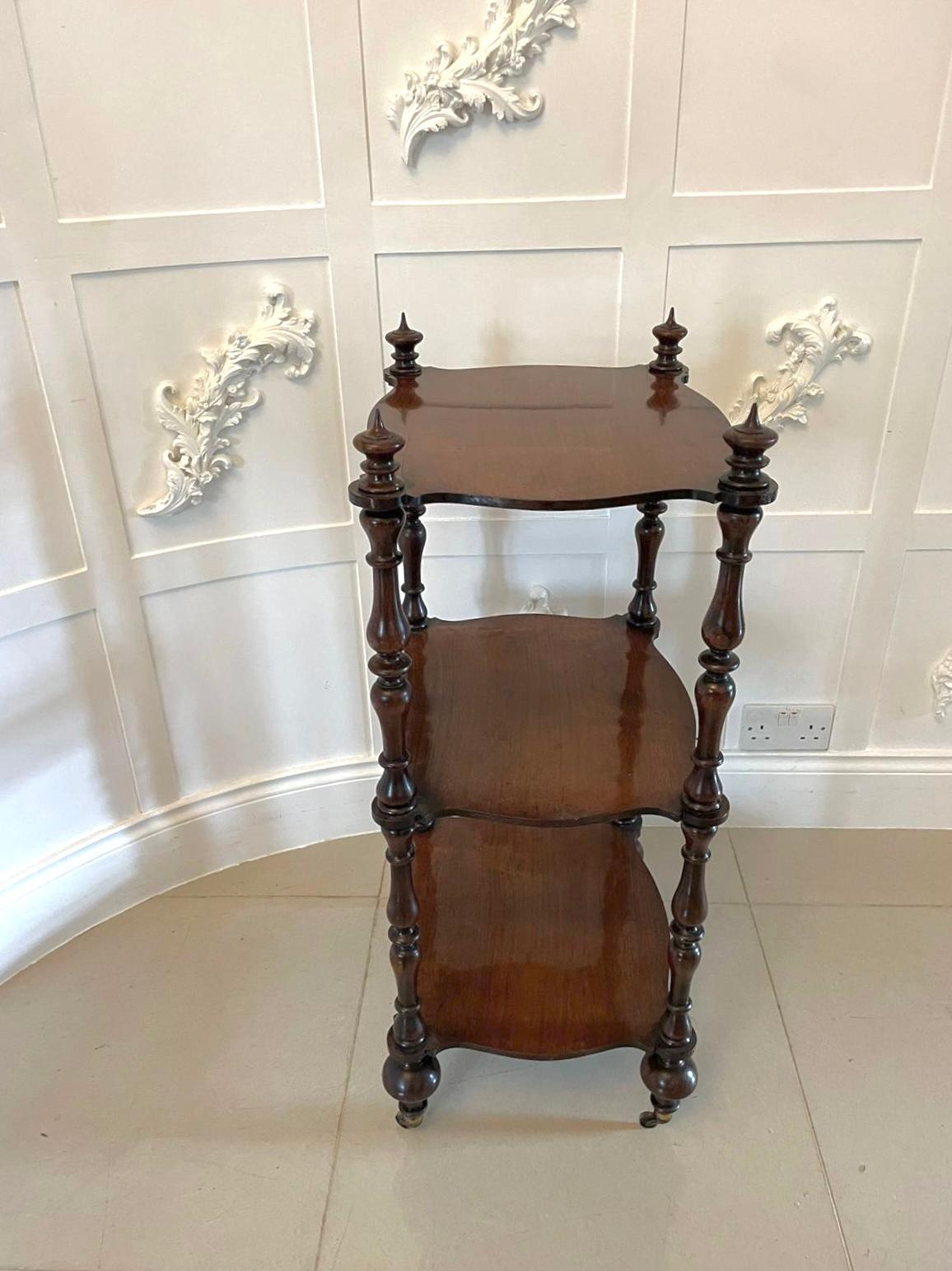 Antikes viktorianisches freistehendes Palisanderholz-Objekt (Mittleres 19. Jahrhundert) im Angebot