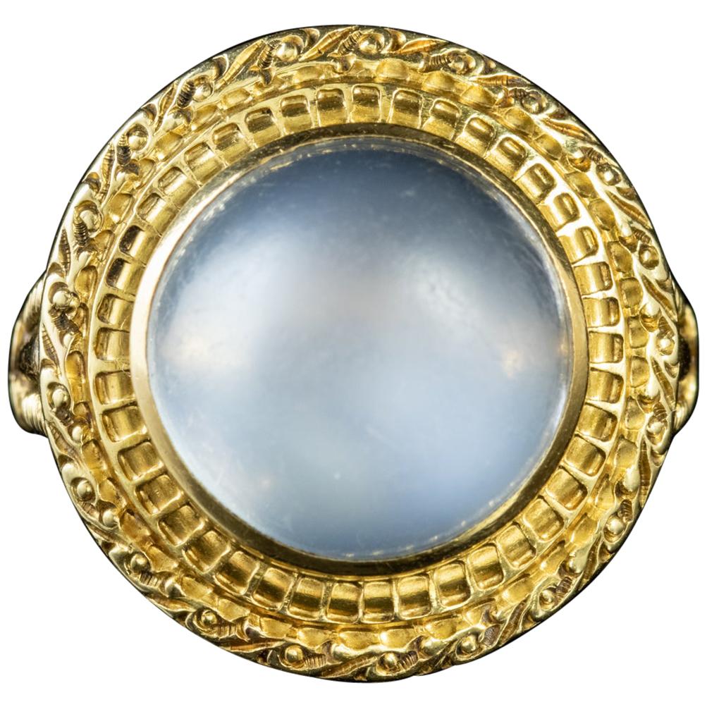 Antique Victorian French Cabochon Moonstone 18 Carat Gold Ring For Sale