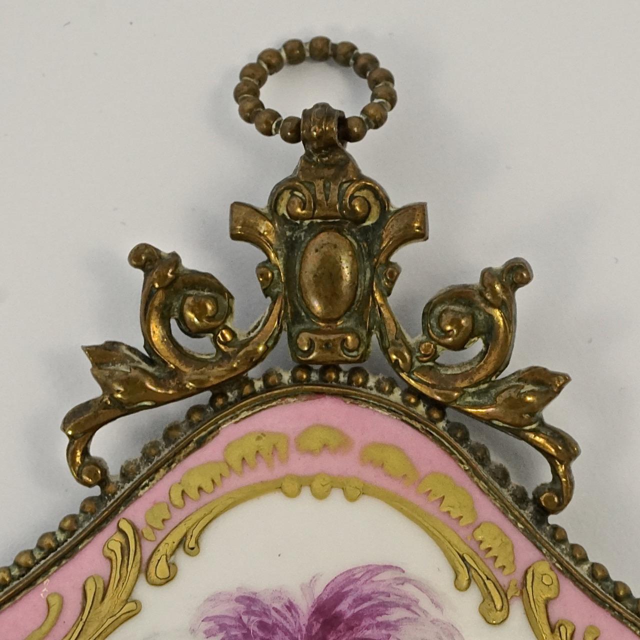 Antike viktorianische Französisch Hand gemalt Porzellan vergoldet abgeschrägten Rand Hand Spiegel (Braun) im Angebot