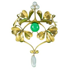 Antique Victorian French Jade Pearl Brooch in 18 Carat Gold, circa 1890 – 1901