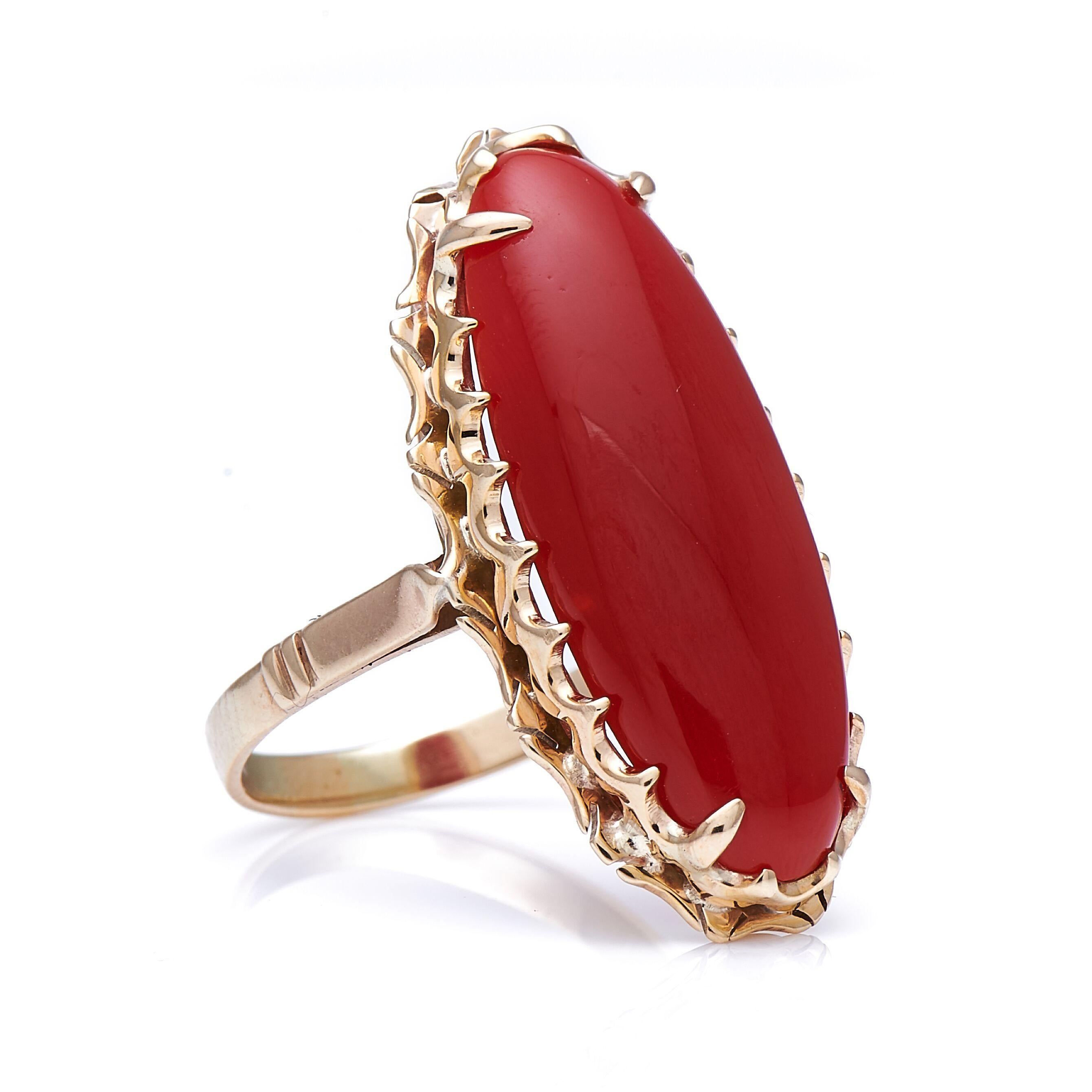 Coral ring, late 19th century. This ring is set with a large coral cabochon, set in a plain, galleried mount. Coral jewels experienced a surge in popularity in the early 19th century, when the European middle and upper classes embarked on ‘Grand