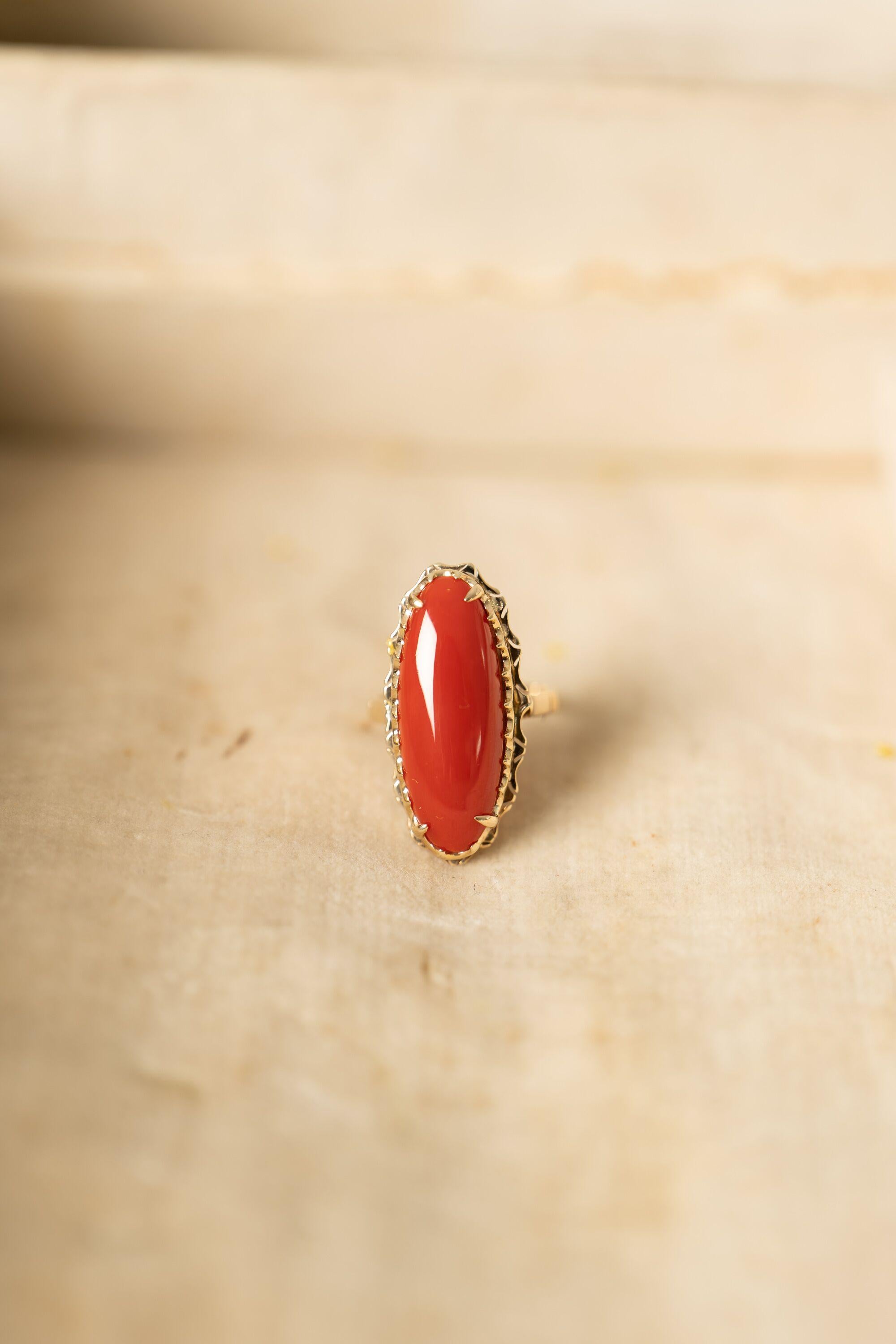 Antique Victorian, French, Natural 'Ox Blood' Coral Cocktail Ring, Original Box In Excellent Condition For Sale In Rochford, Essex