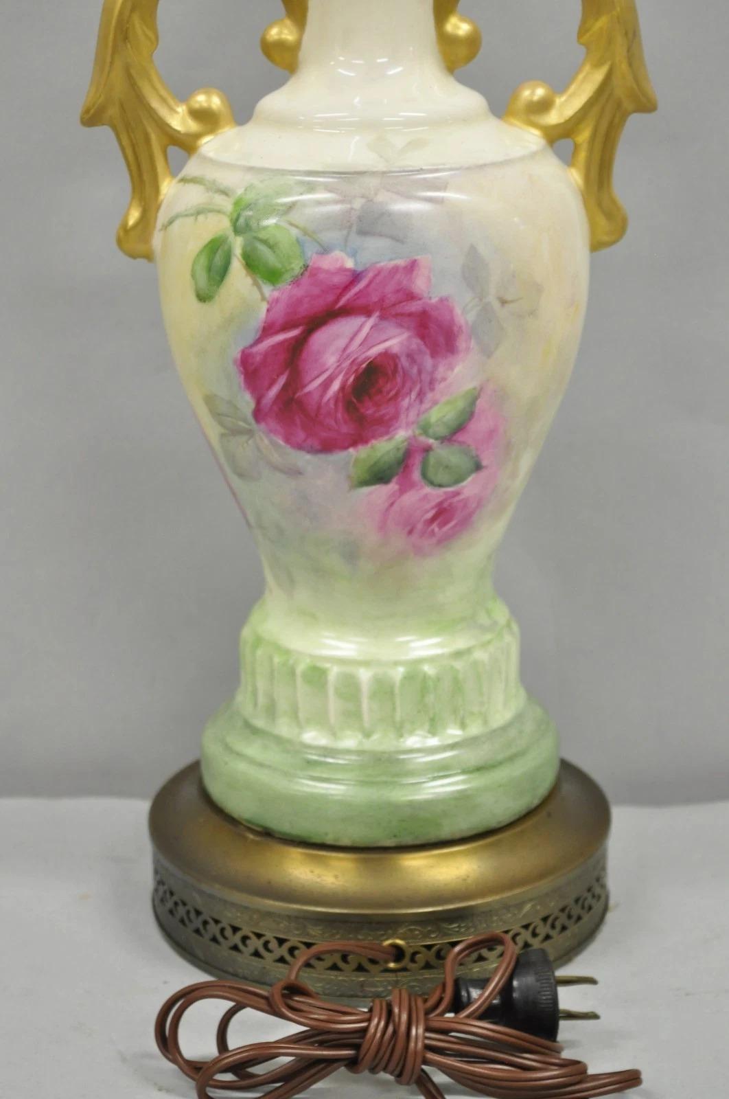 Antique Victorian French Porcelain Hand Painted Flower Vase Form Table Lamp in vendita 3