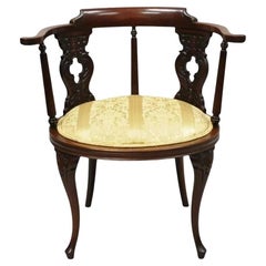 Antique Victorian French Style Mahogany Vanity Accent Side Chair with Round Seat