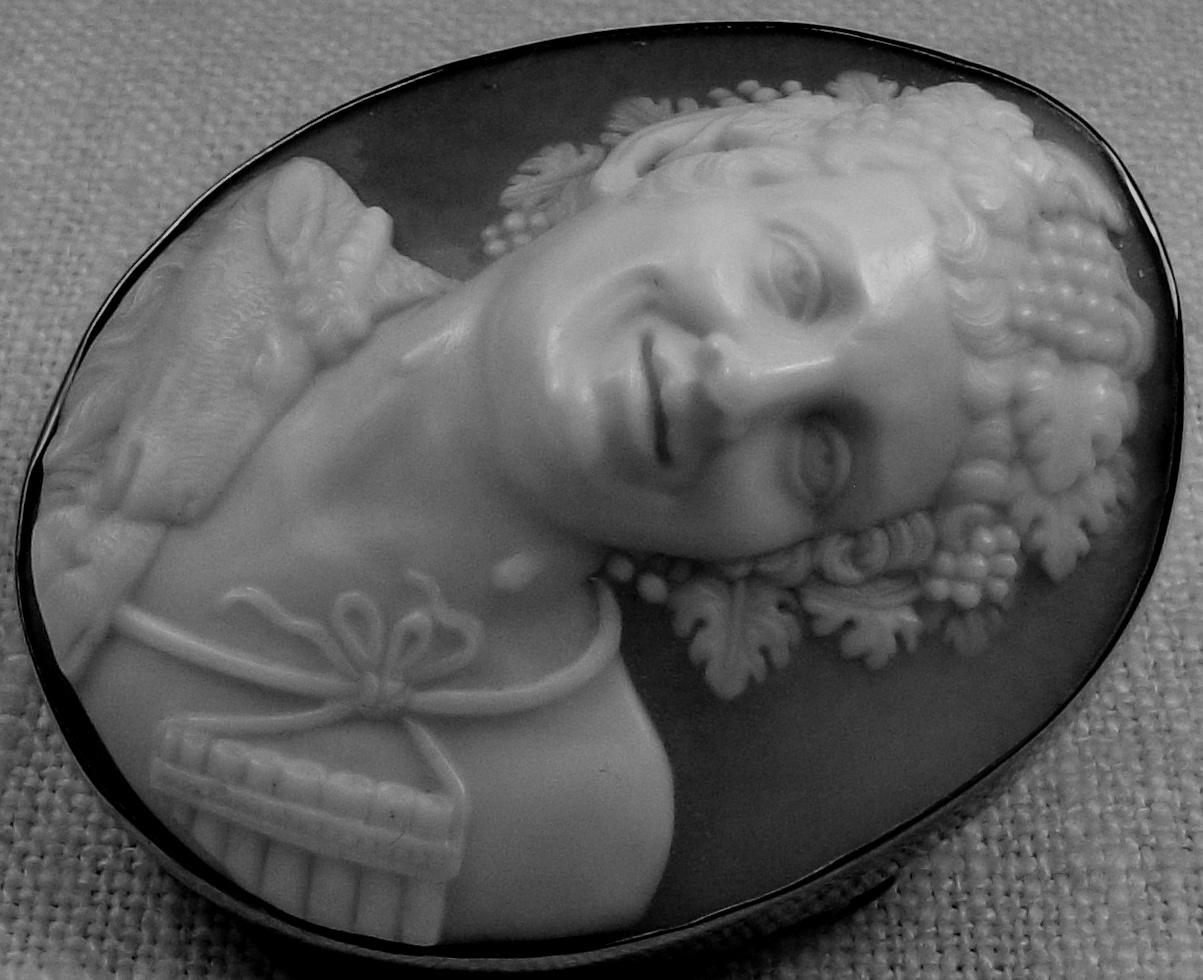 Antique Victorian Front Face God Pan Shell Cameo Brooch For Sale 4