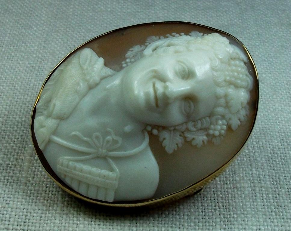 Antique Victorian Front Face God Pan Shell Cameo Brooch For Sale 5