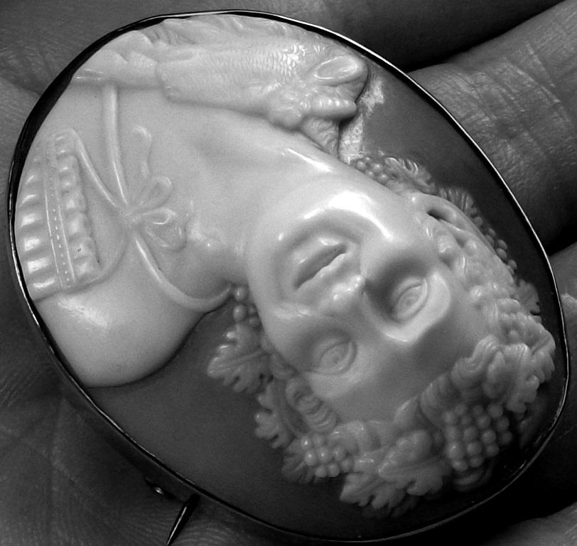Antique Victorian Front Face God Pan Shell Cameo Brooch For Sale 8