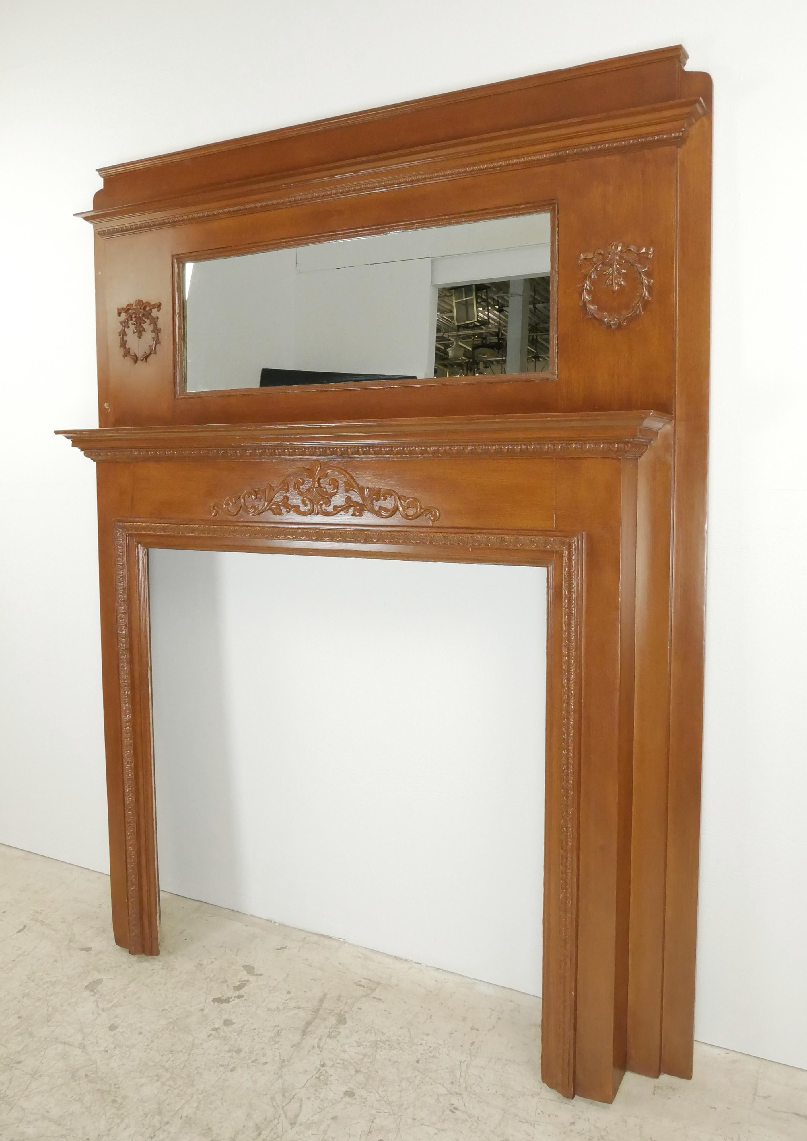 Repisa de madera antigua victoriana de tamaño natural con espejo siglo XX en venta