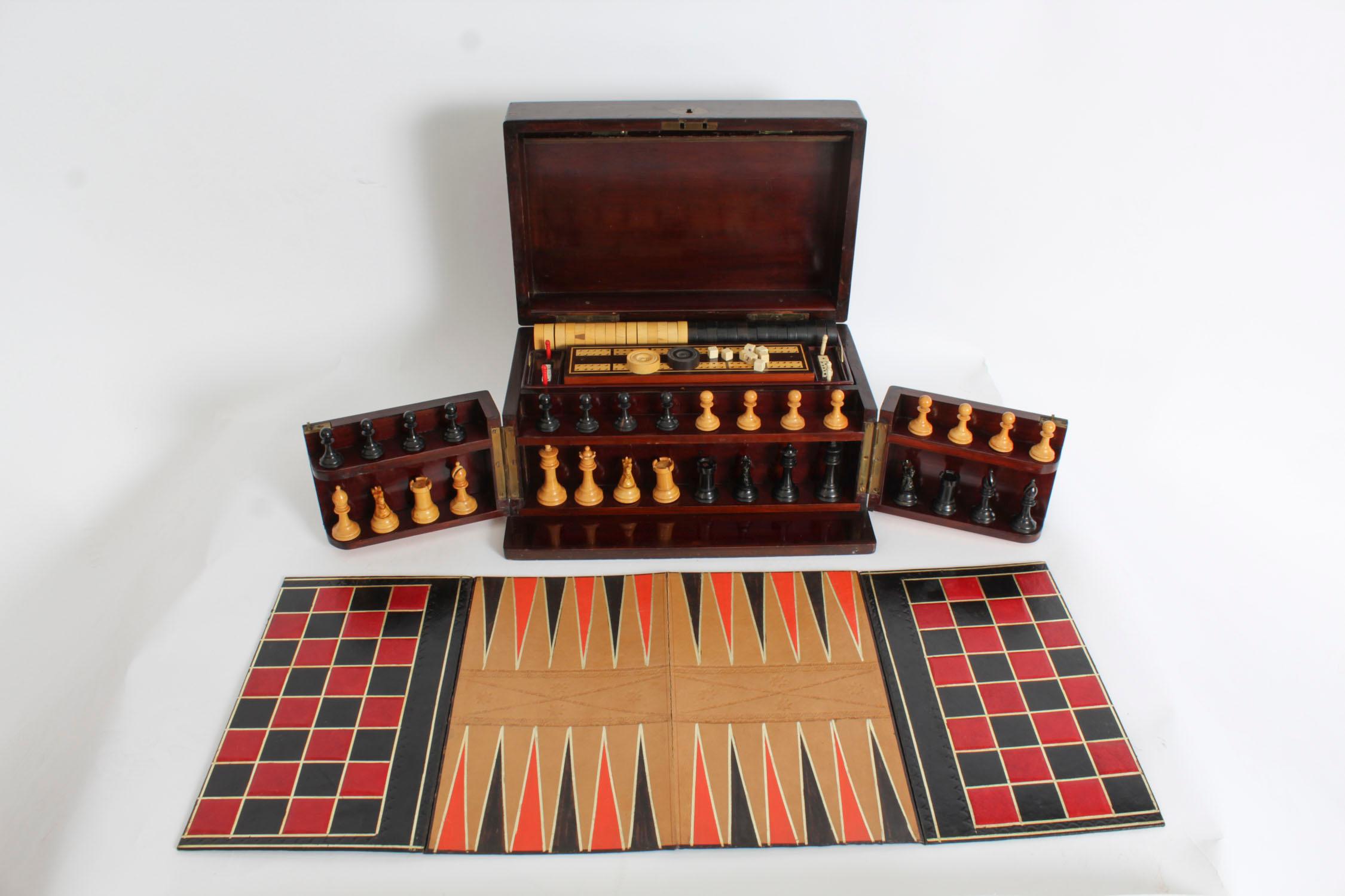 Antique Victorian Fully Fitted Games Compendium Chess Draughts Etc 19th Century For Sale 4