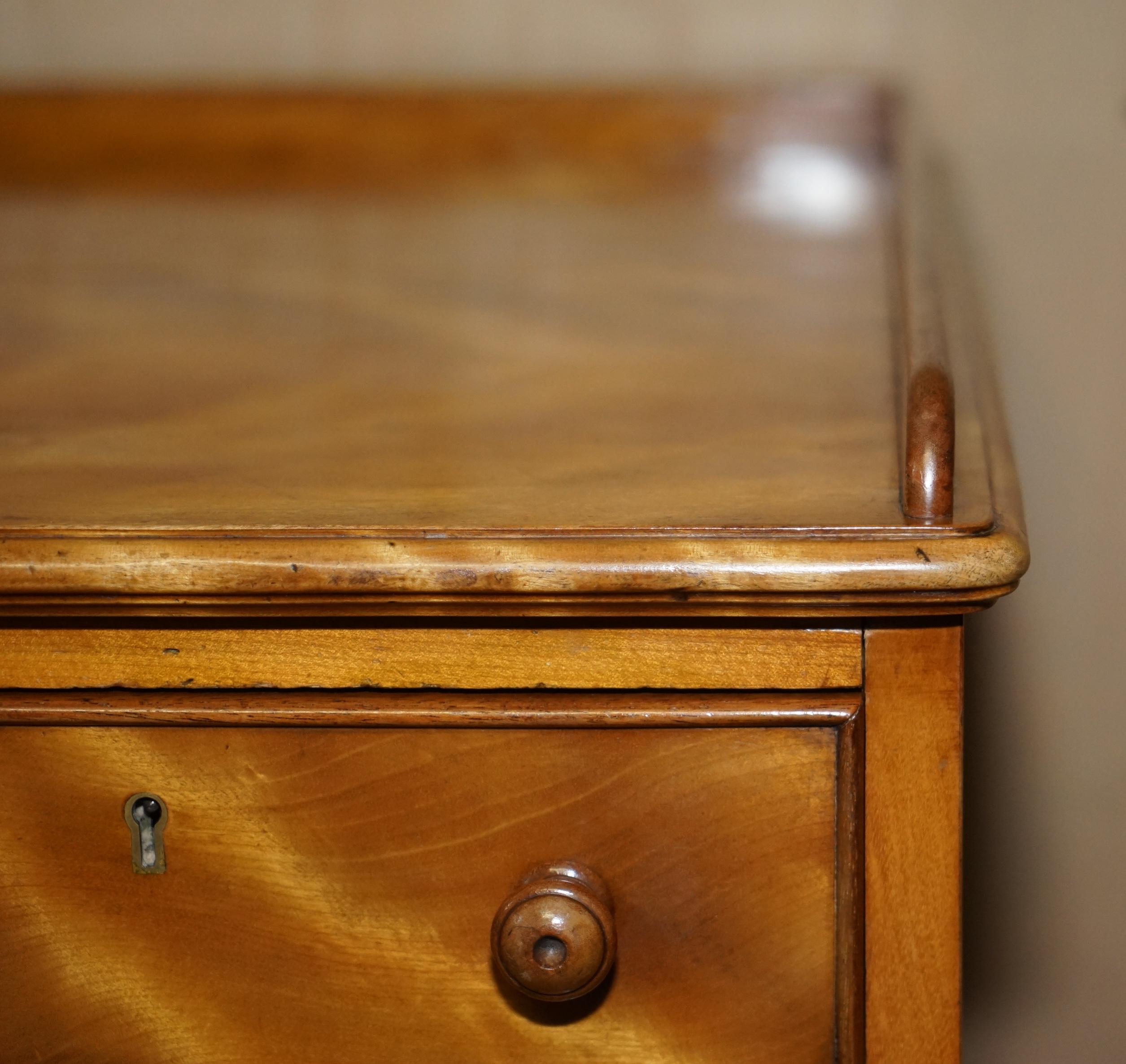 Satinwood ANTIQUE VICTORIAN FULLY STAMPED MORRIS & CO CIRCA 1880 SATiNWOOD PEDESTAL DESK For Sale