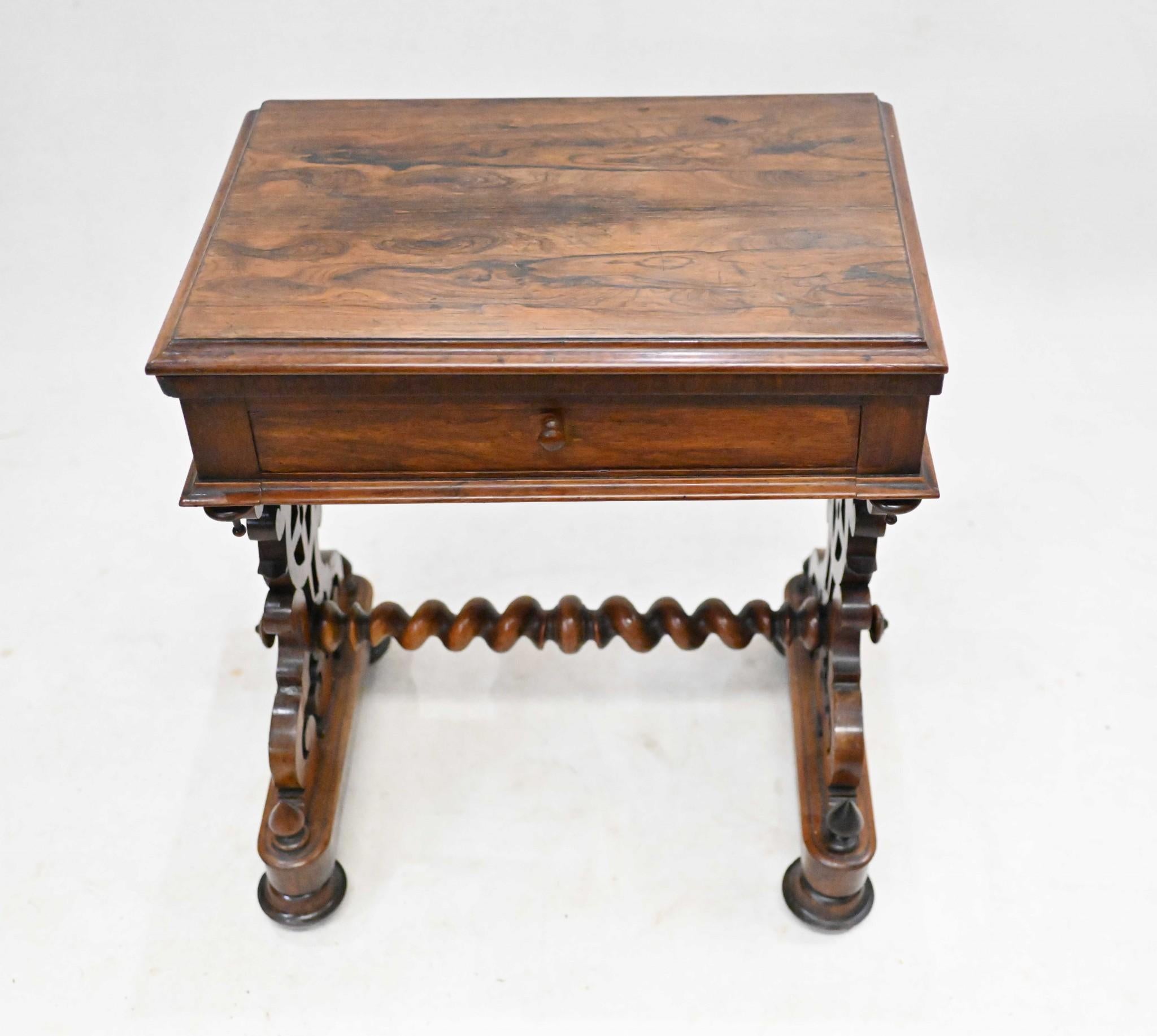 Victorien Table de jeu victorienne ancienne Chesss Backgammon 1840 en vente