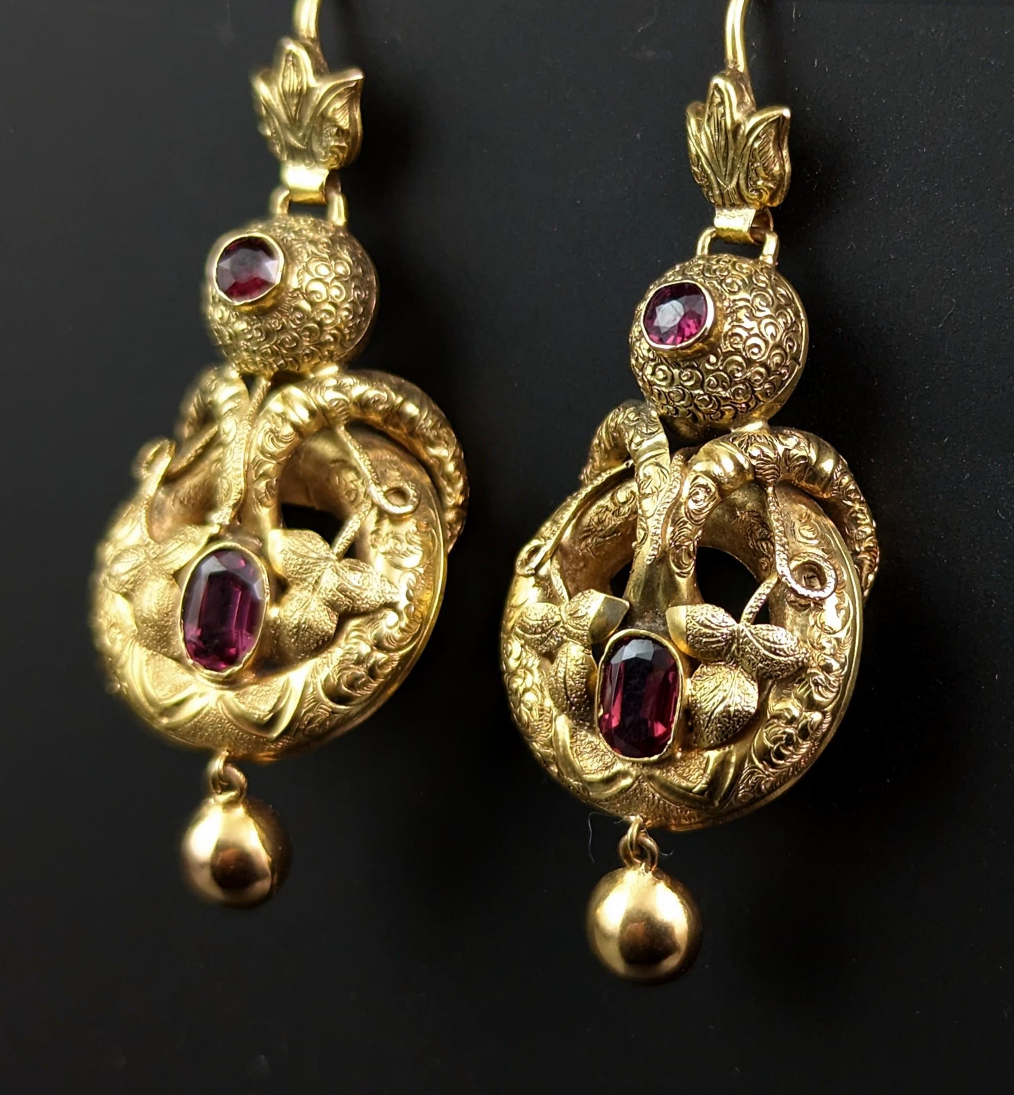 Antique Victorian Garnet Drop Earrings, 18 Carat Gold, Leaves and Vine For Sale 3