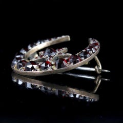 Antique Victorian Garnet Moon Crescent Brooch Gold, circa 1880