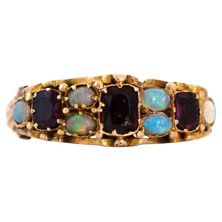 Antique Victorian Garnet Opal 15ct Gold Ring