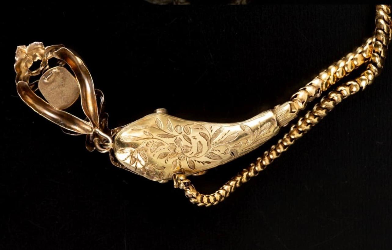 Antique Victorian Garnet Snake Necklace For Sale 1
