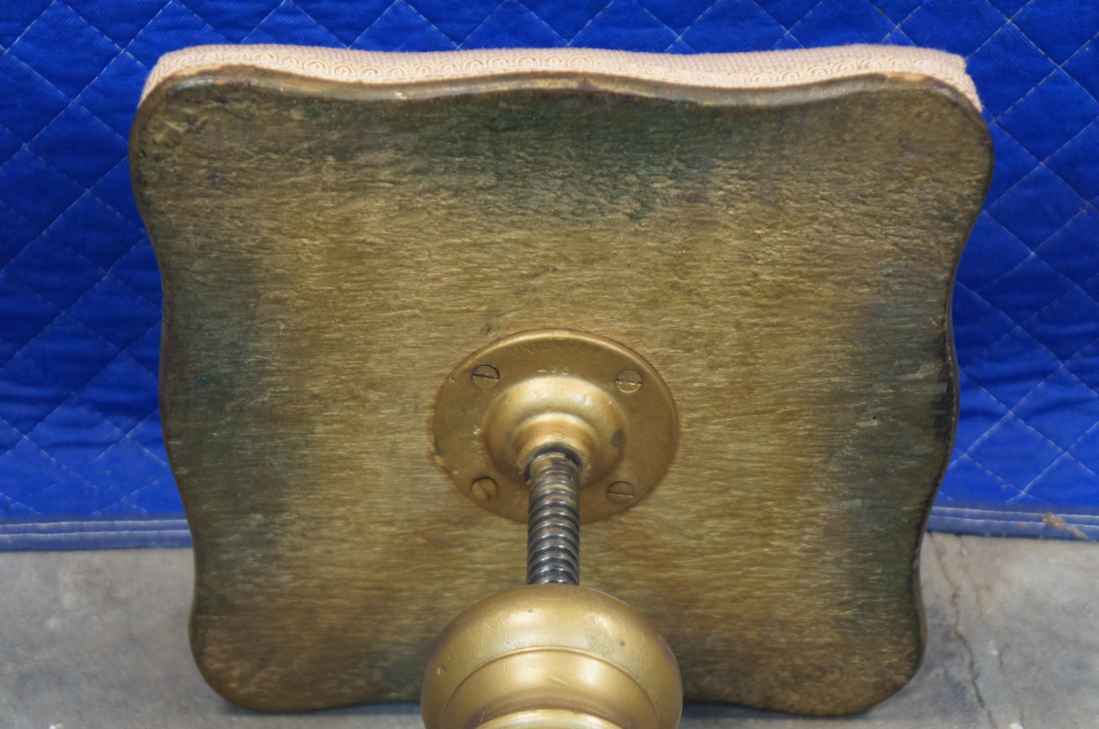 Antiker viktorianischer vergoldeter und geblümter, verstellbarer Klavierhocker, drehbarer Sitz (Metall) im Angebot