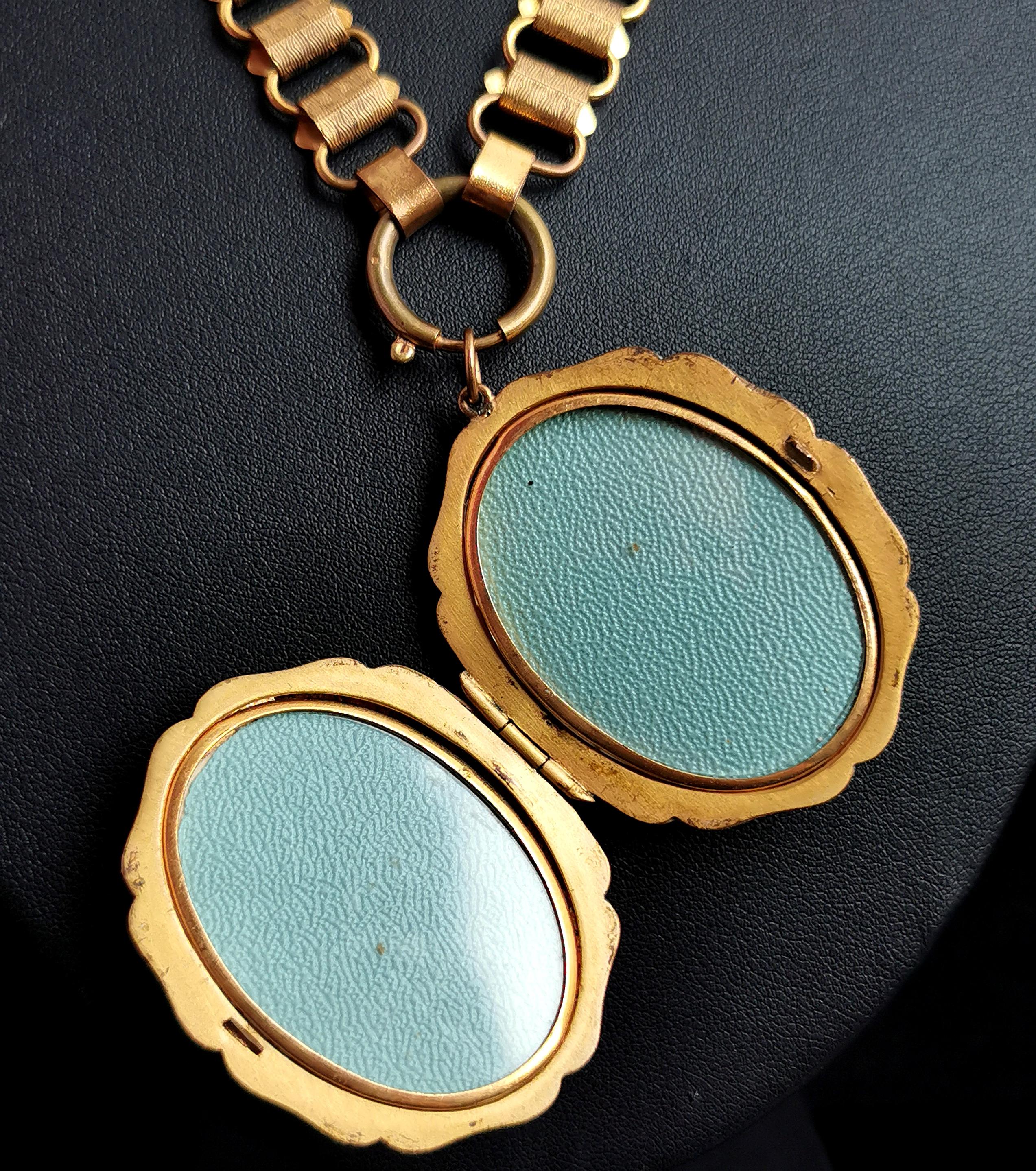 Antique Victorian Gilt Locket and Book Chain Necklace 7