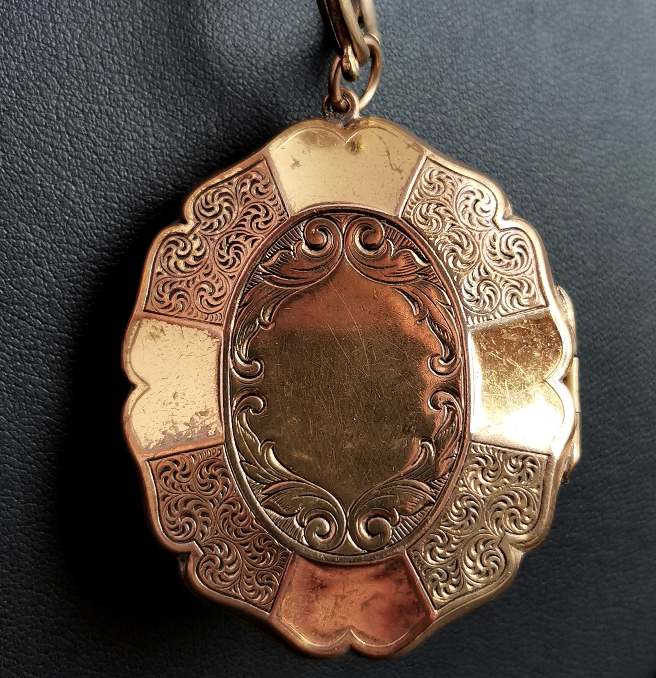 Antique Victorian Gilt Locket and Book Chain Necklace 8